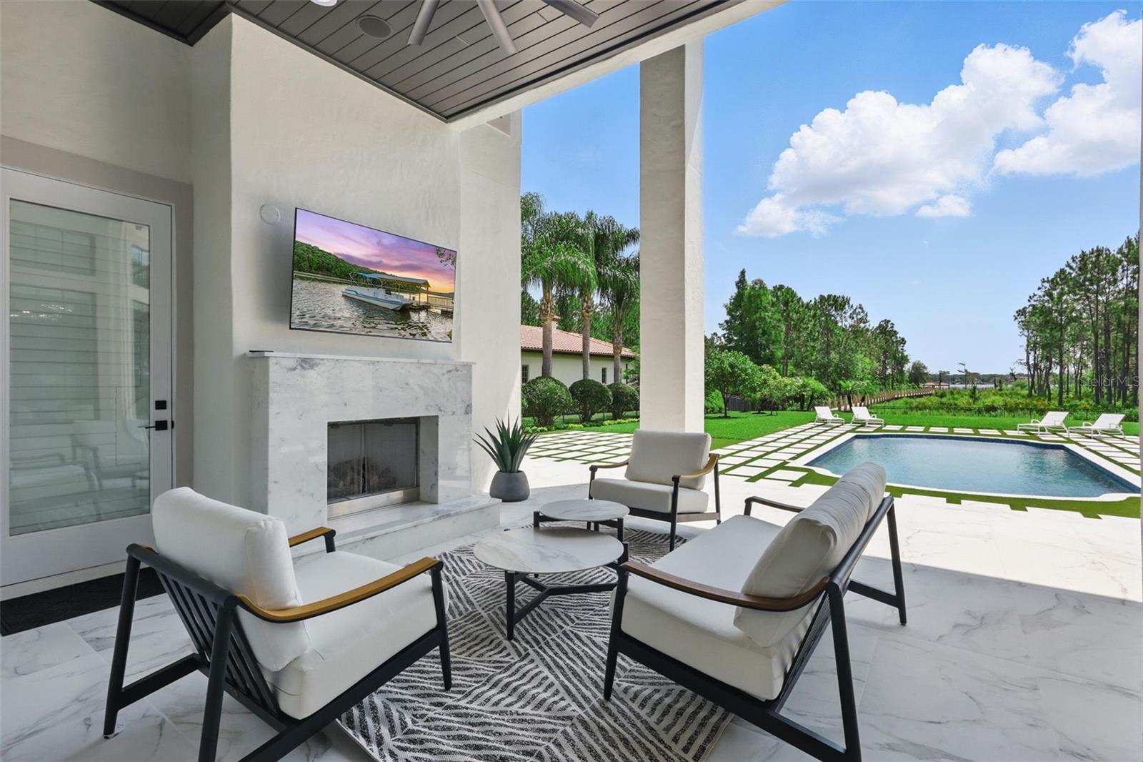 KEENES POINTE - Residential