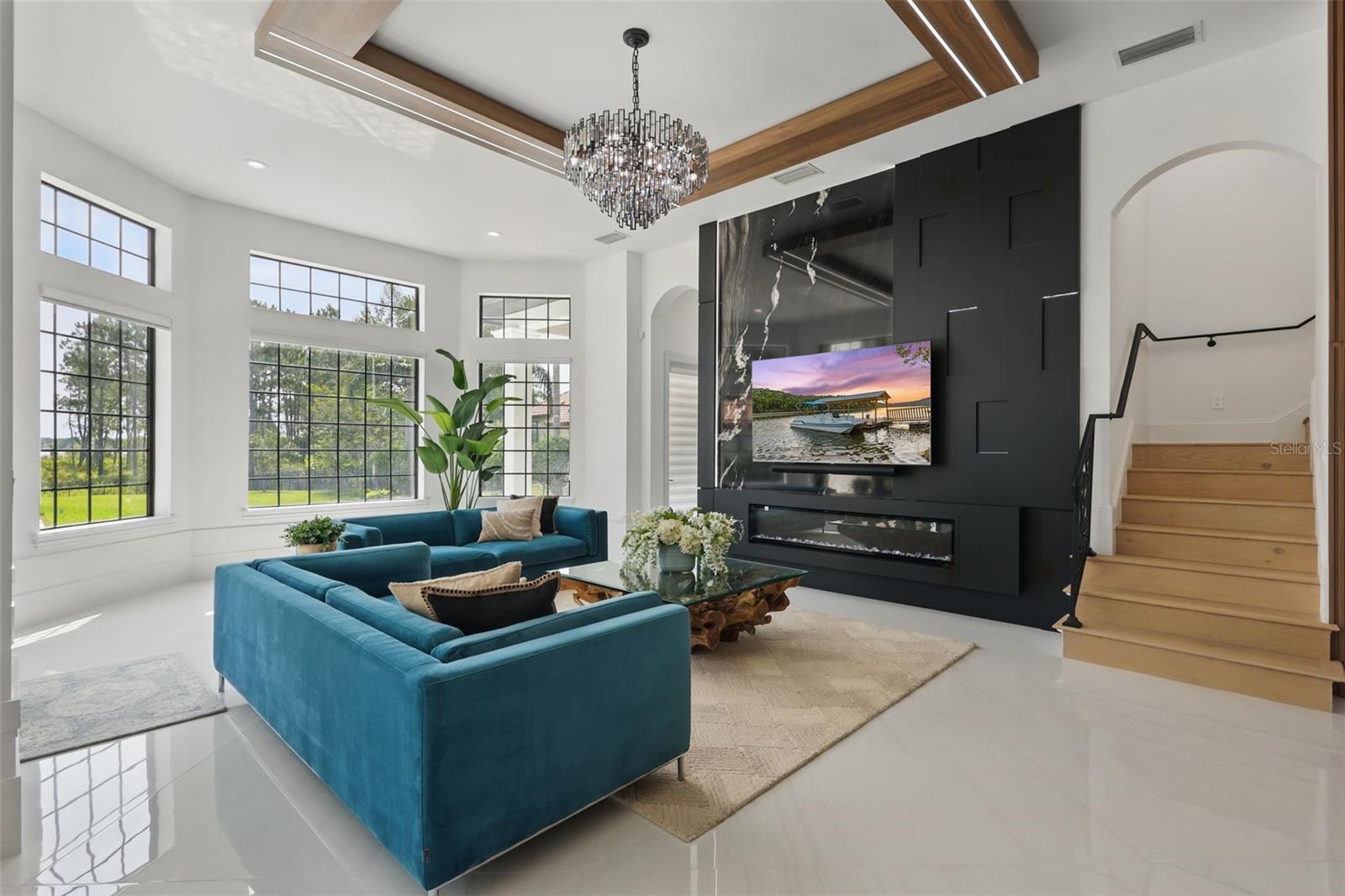 KEENES POINTE - Residential