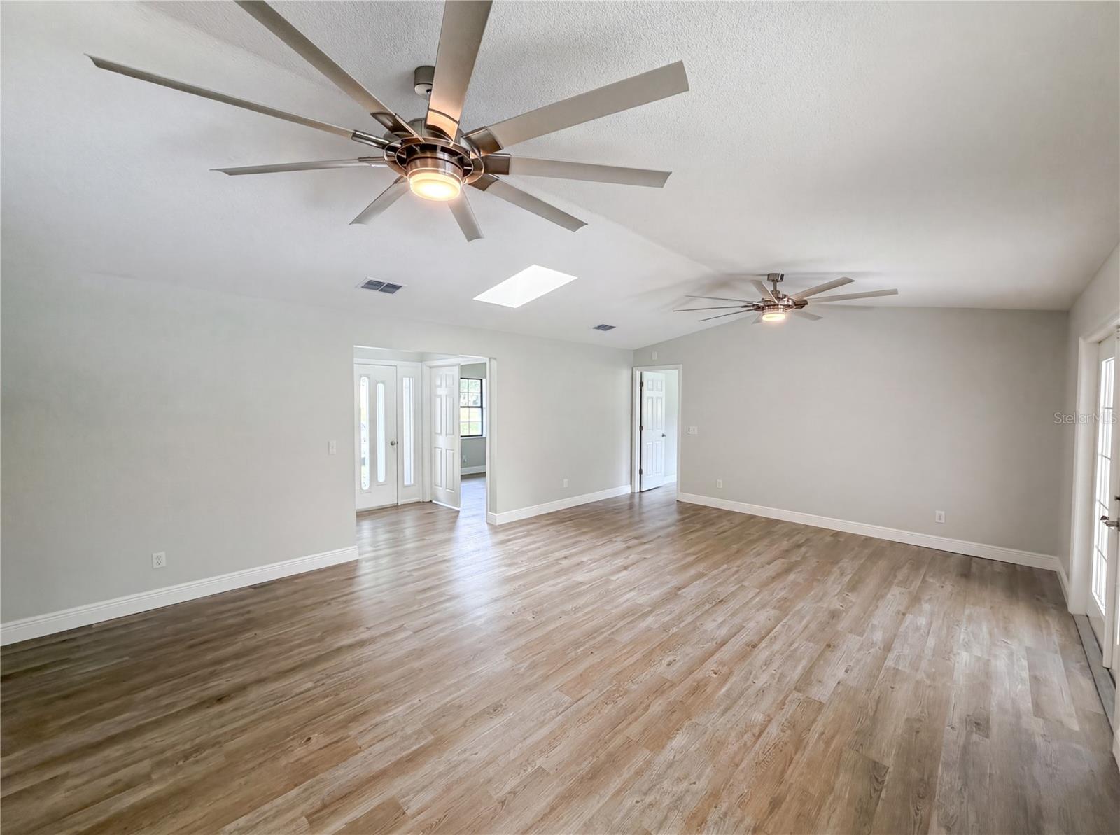 SAWGRASS - Residential