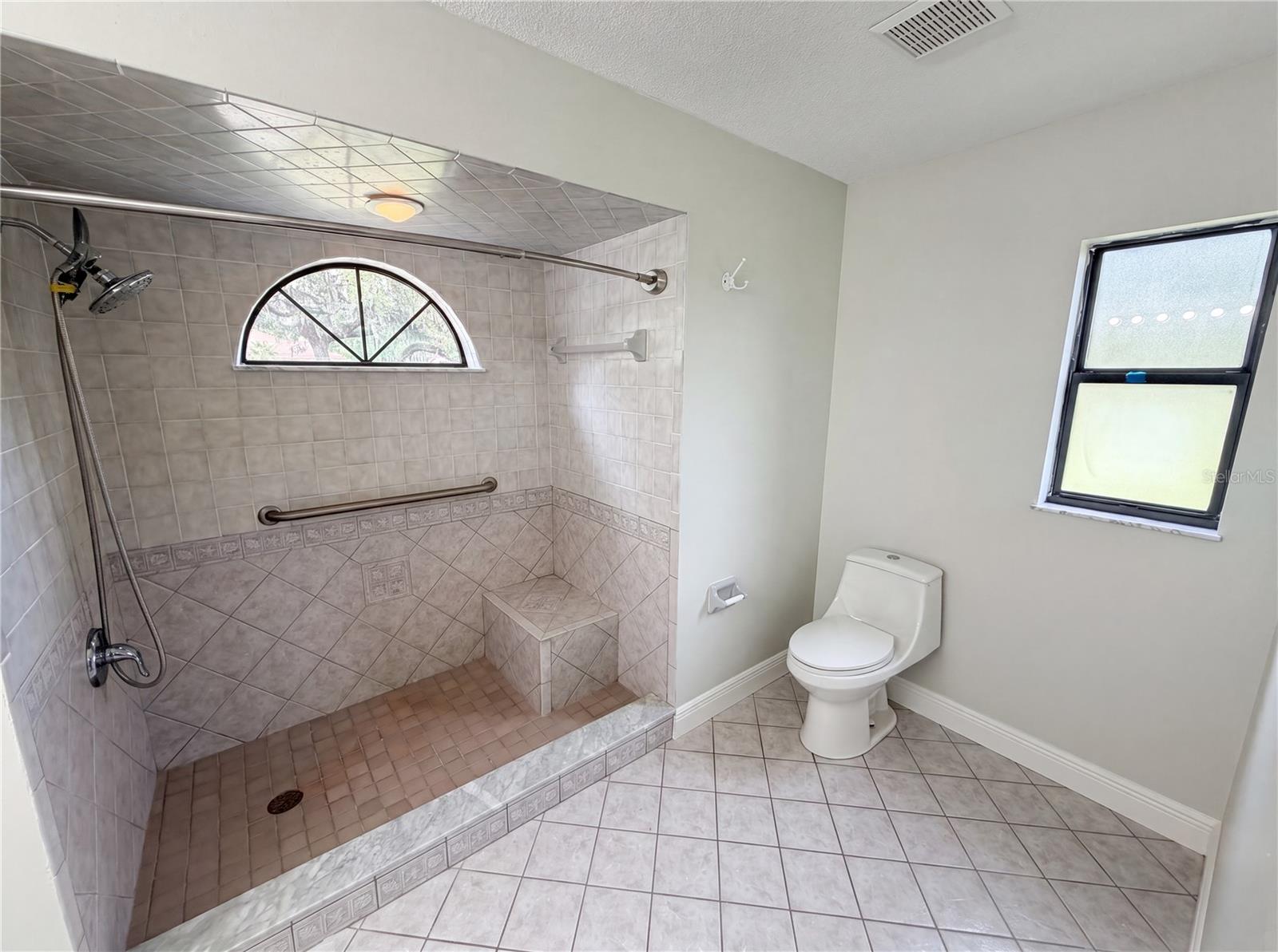 SAWGRASS - Residential