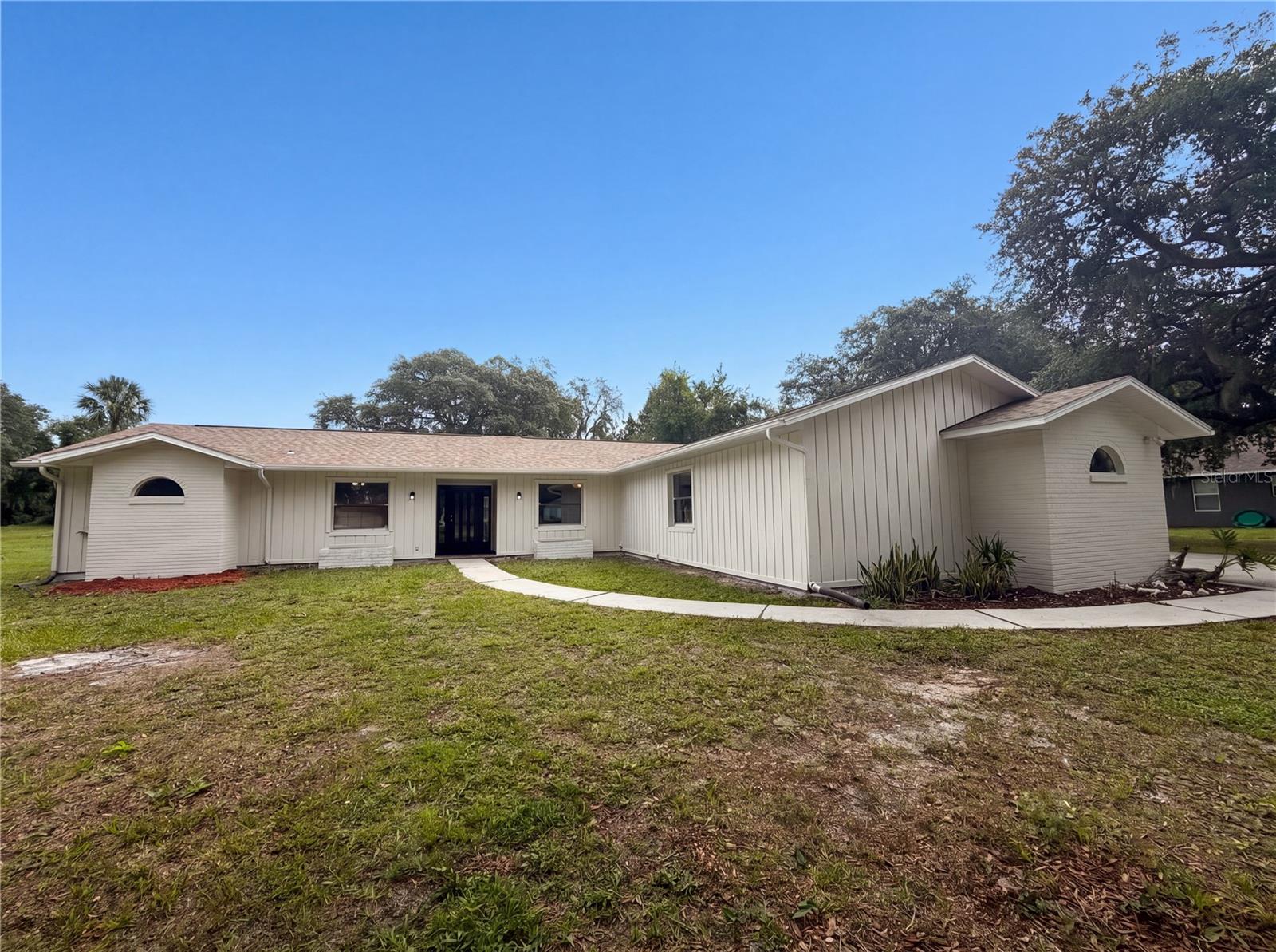 SAWGRASS - Residential