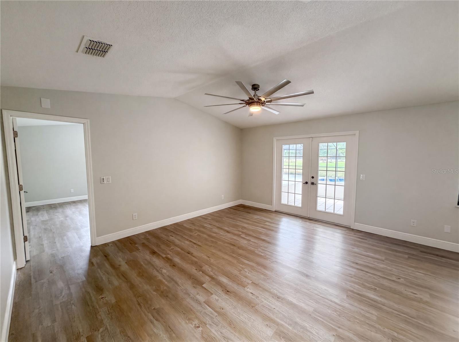 SAWGRASS - Residential