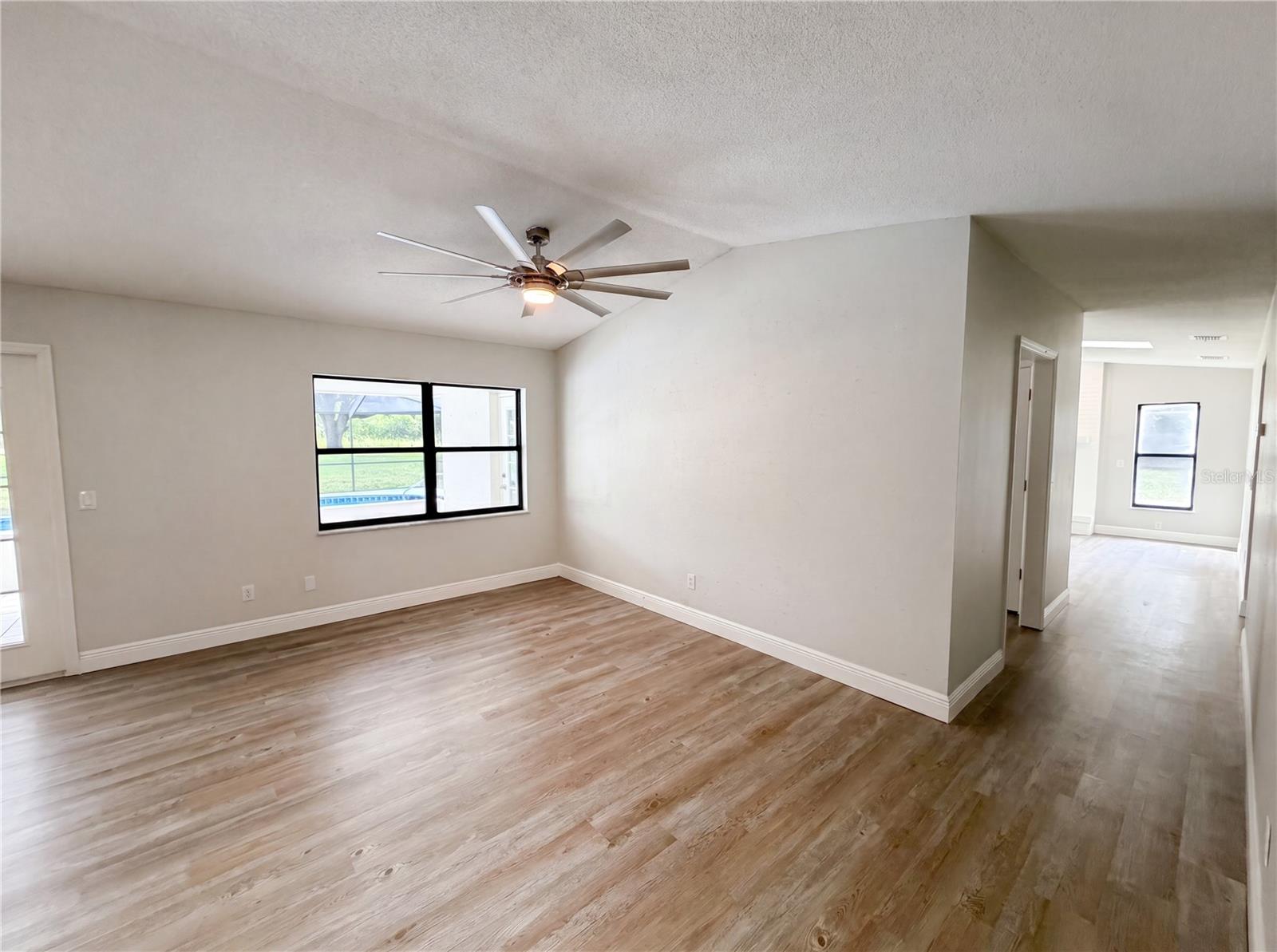 SAWGRASS - Residential