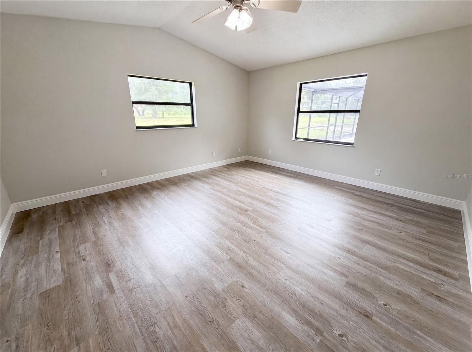SAWGRASS - Residential