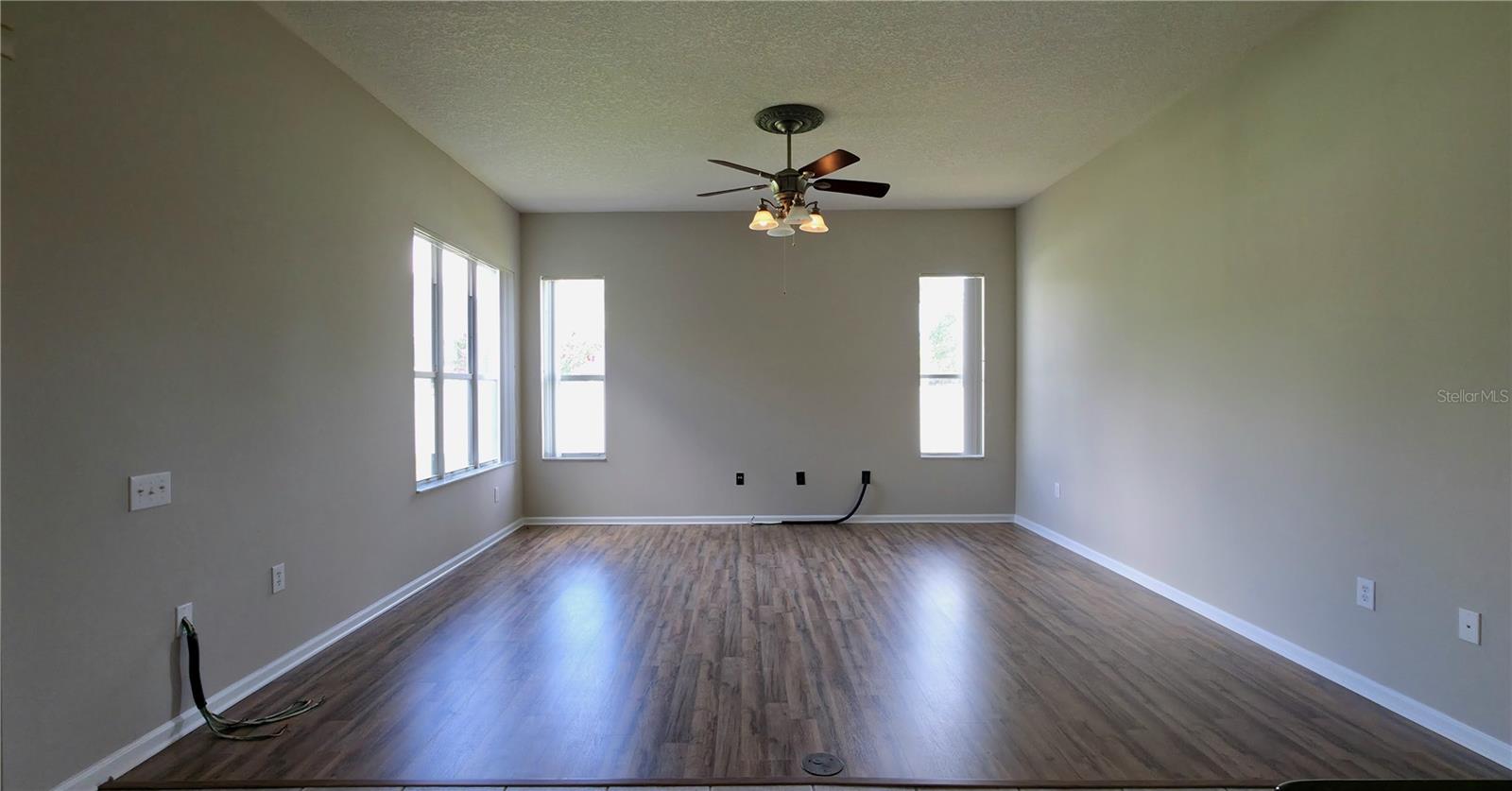 LEXINGTON OAKS VILLAGE 17 UNITS A & B - Residential