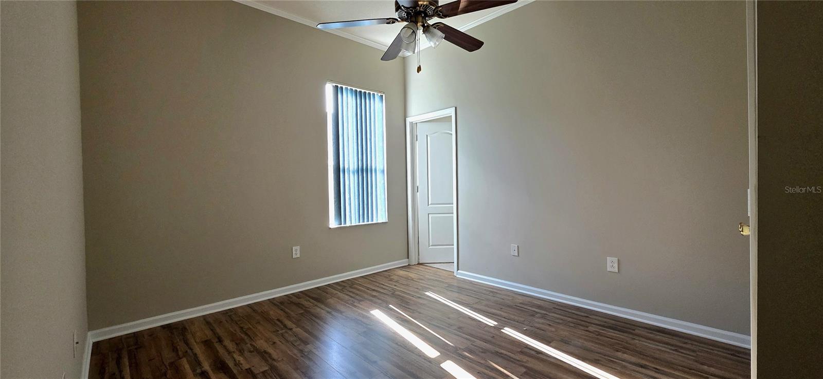 LEXINGTON OAKS VILLAGE 17 UNITS A & B - Residential