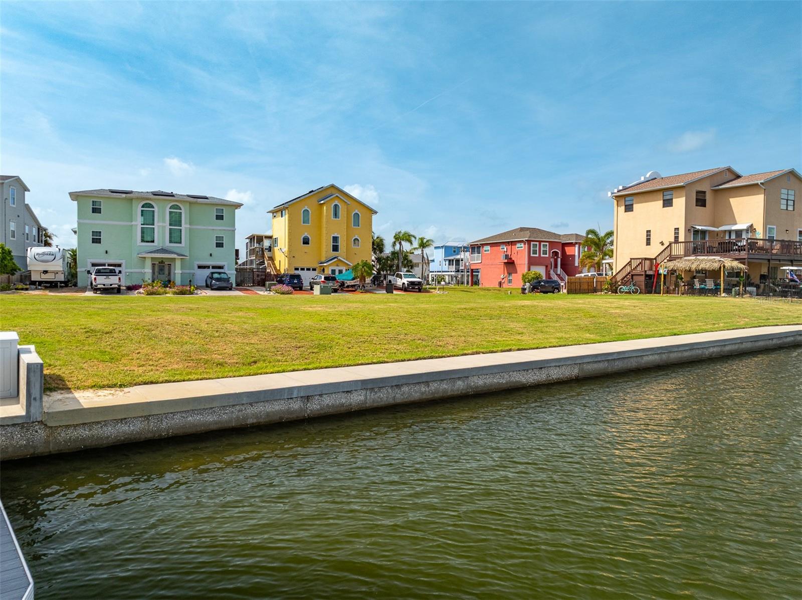 HUDSON BEACH ESTATES - Land