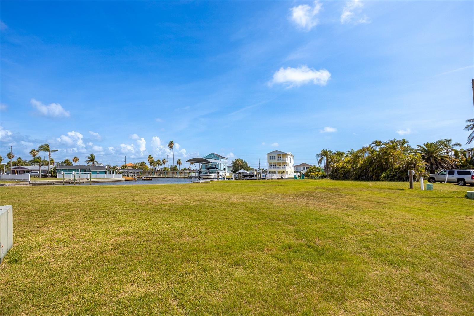 HUDSON BEACH ESTATES - Land