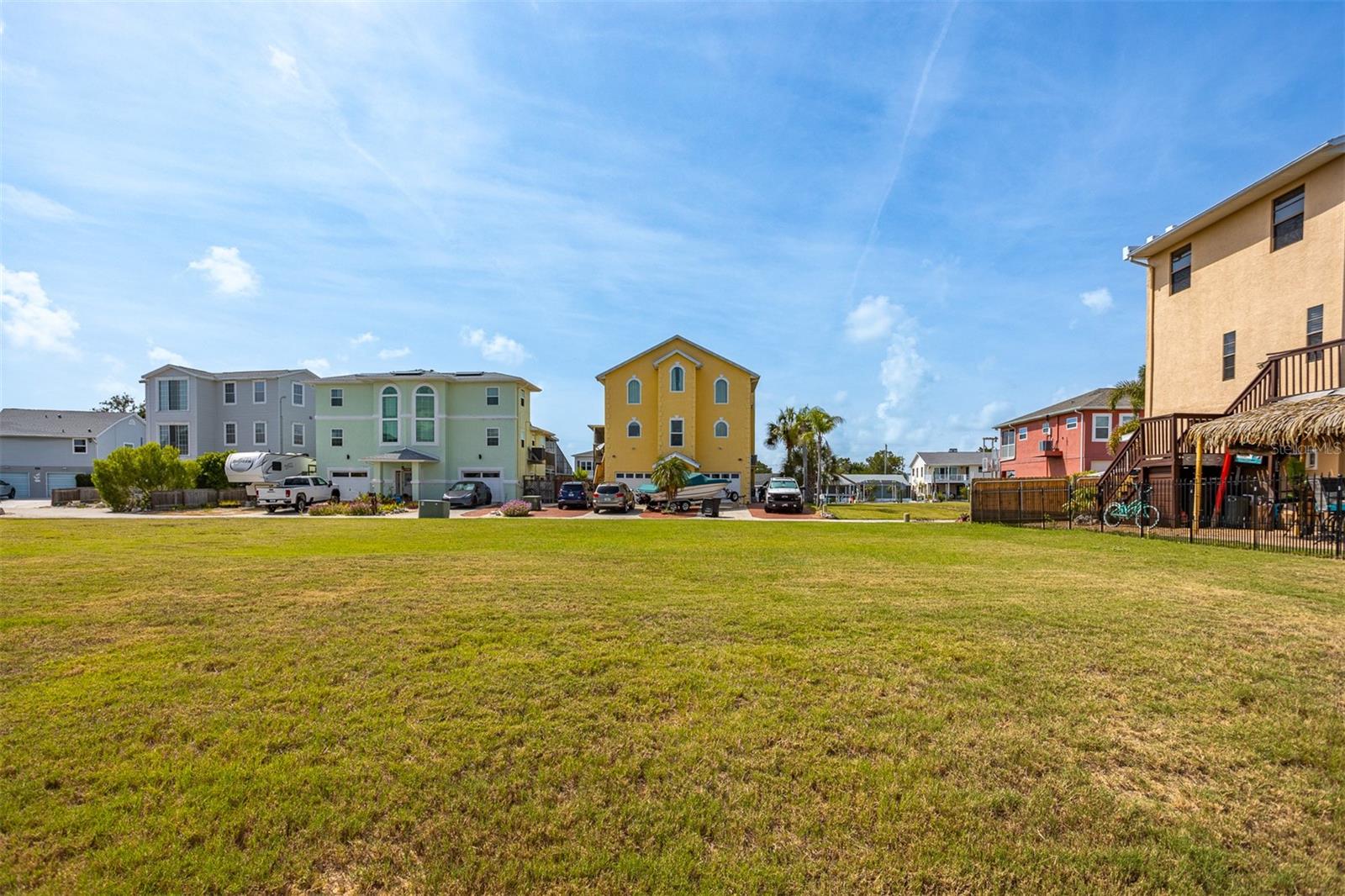 HUDSON BEACH ESTATES - Land