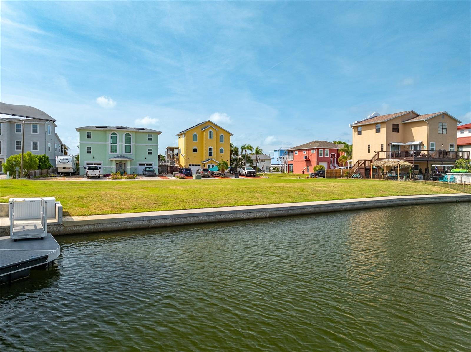 HUDSON BEACH ESTATES - Land