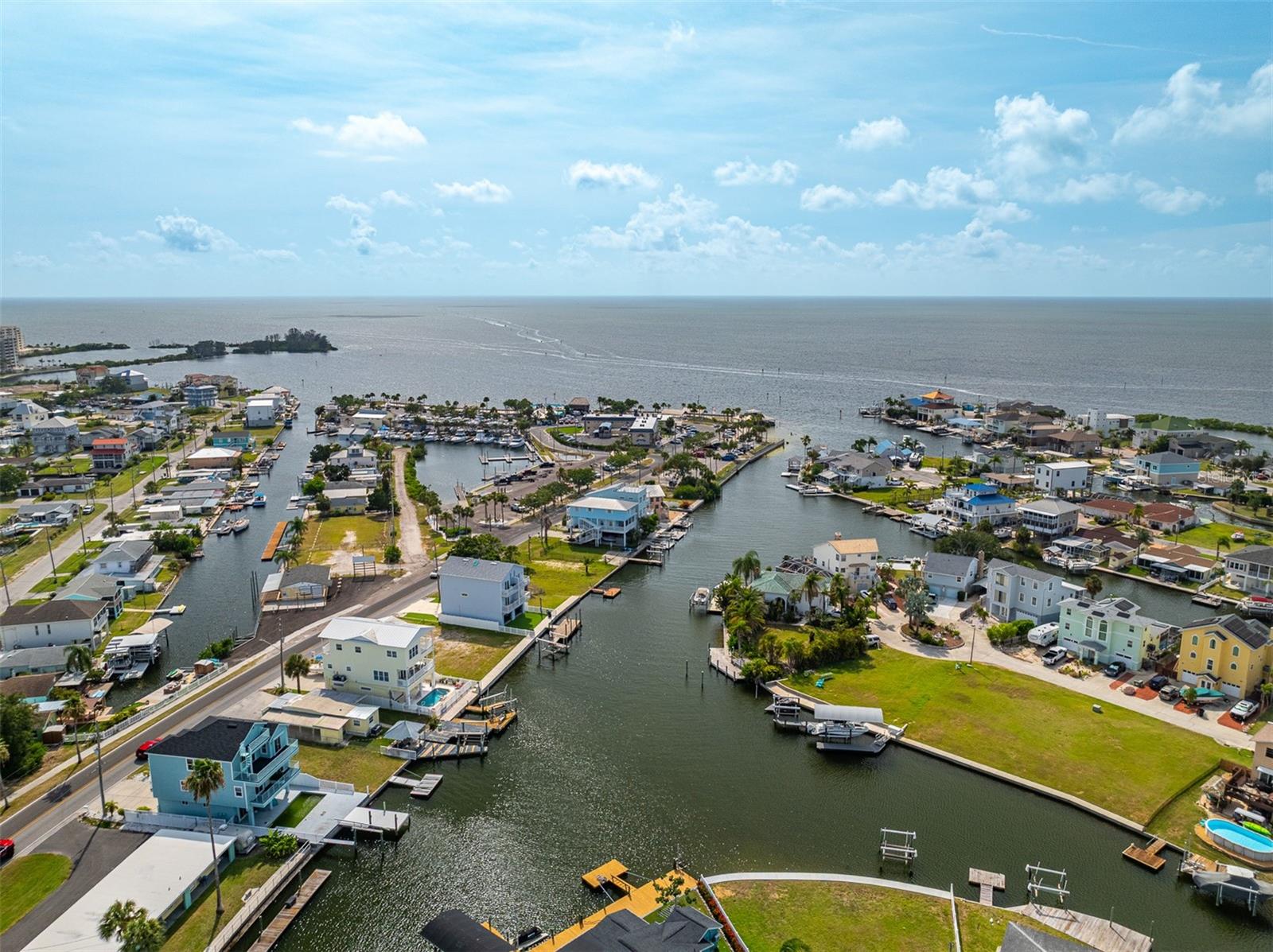 HUDSON BEACH ESTATES - Land