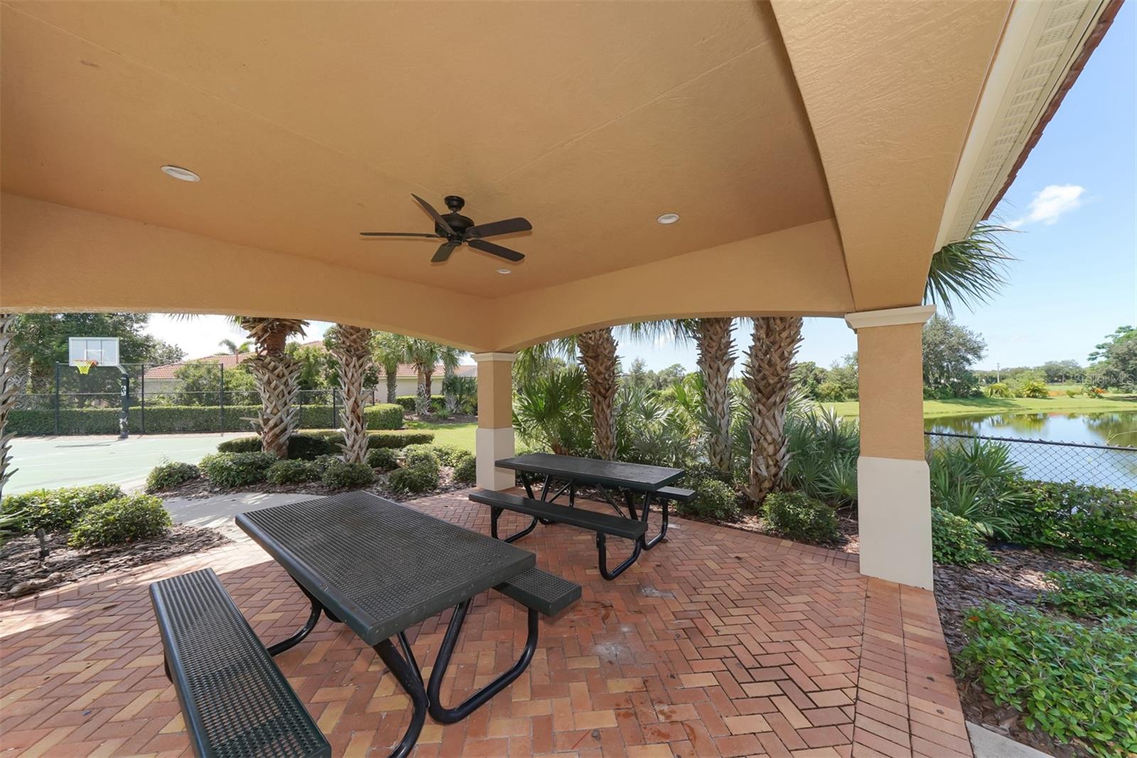 WILLOWBEND PH 1 - Residential