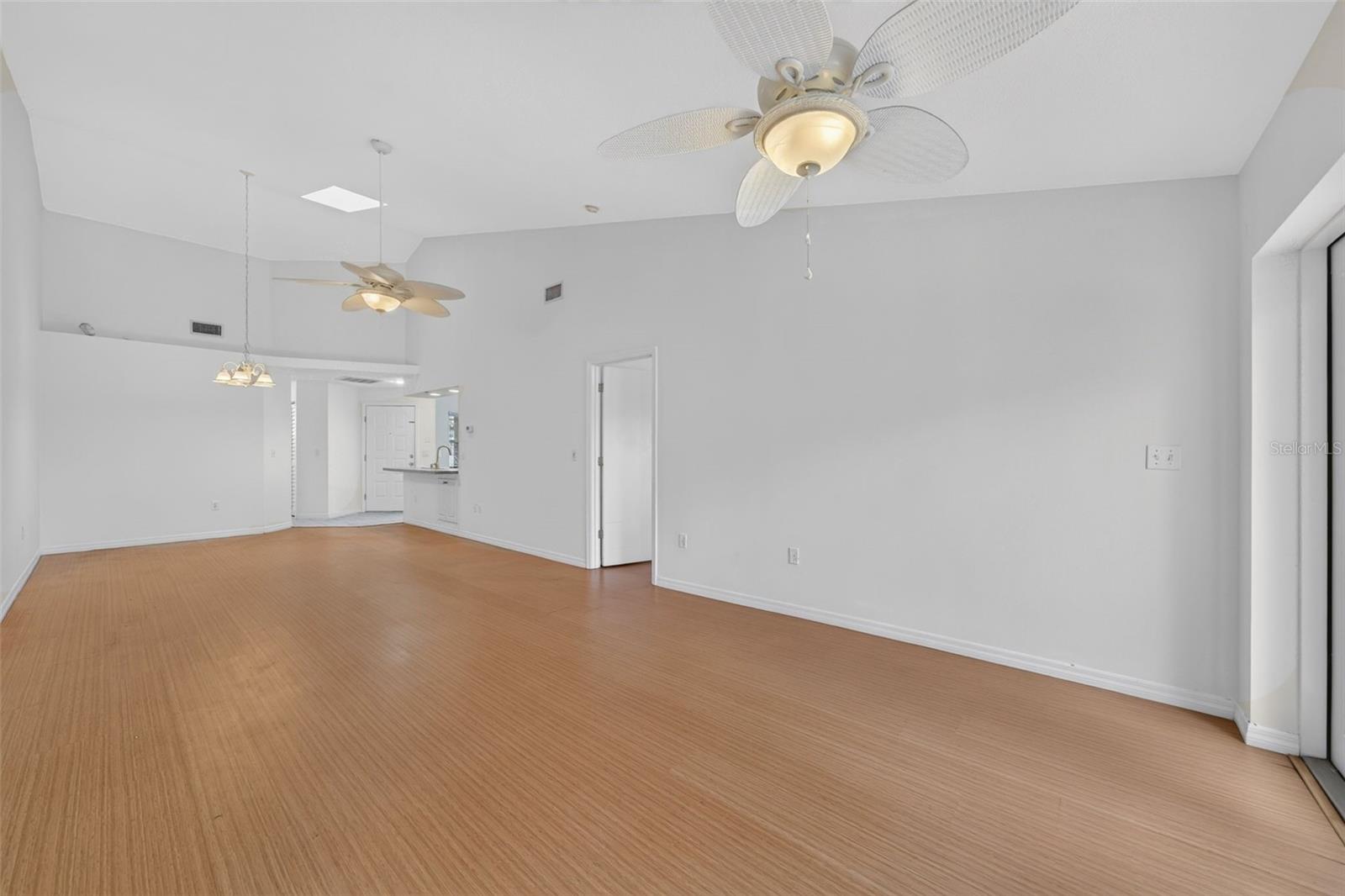 RIVIERA CLUB VILLAGE AT LONGWOOD RUN PH 02 - Residential