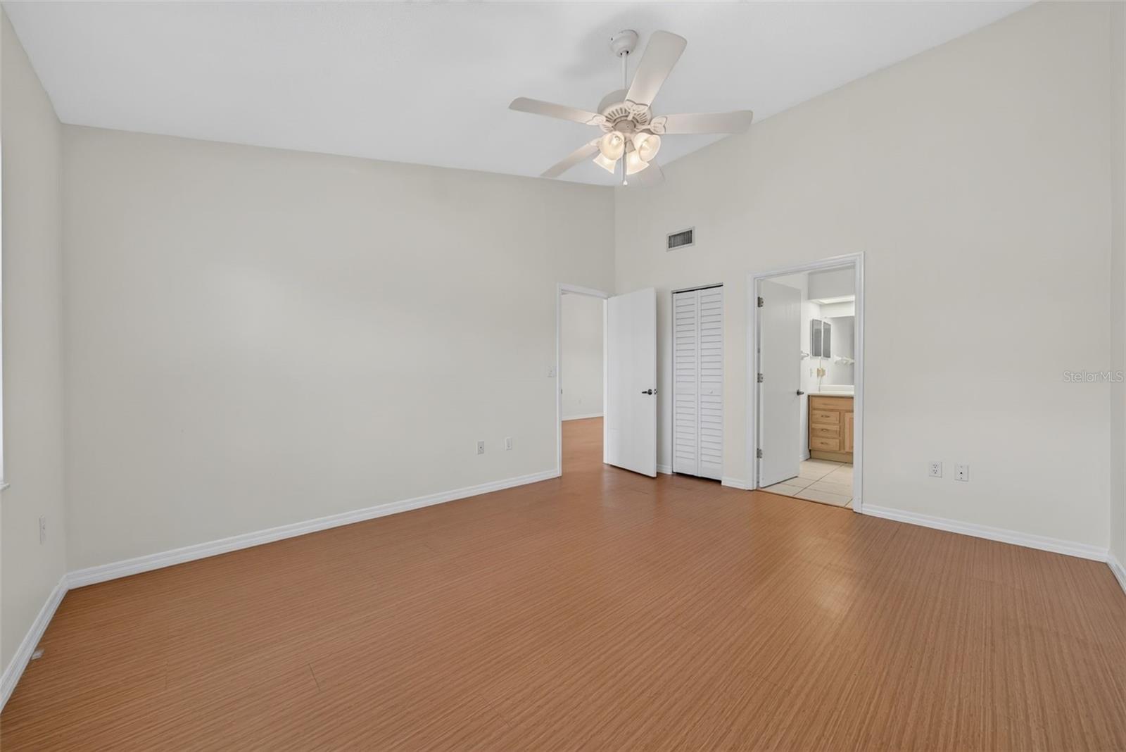 RIVIERA CLUB VILLAGE AT LONGWOOD RUN PH 02 - Residential
