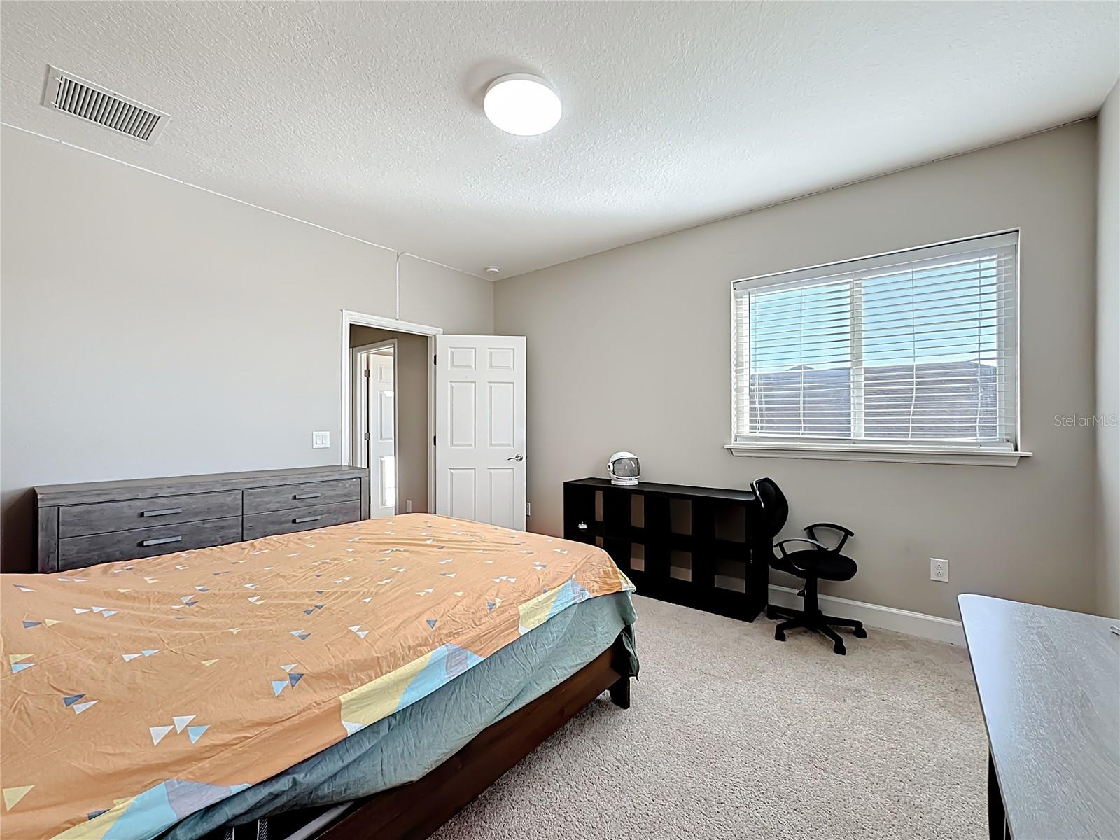 ARBOR LAKES ON PALMER RANCH - Residential
