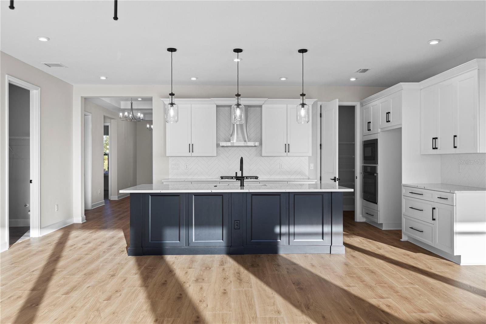 CRESSWIND AT LAKE HARRIS - Residential