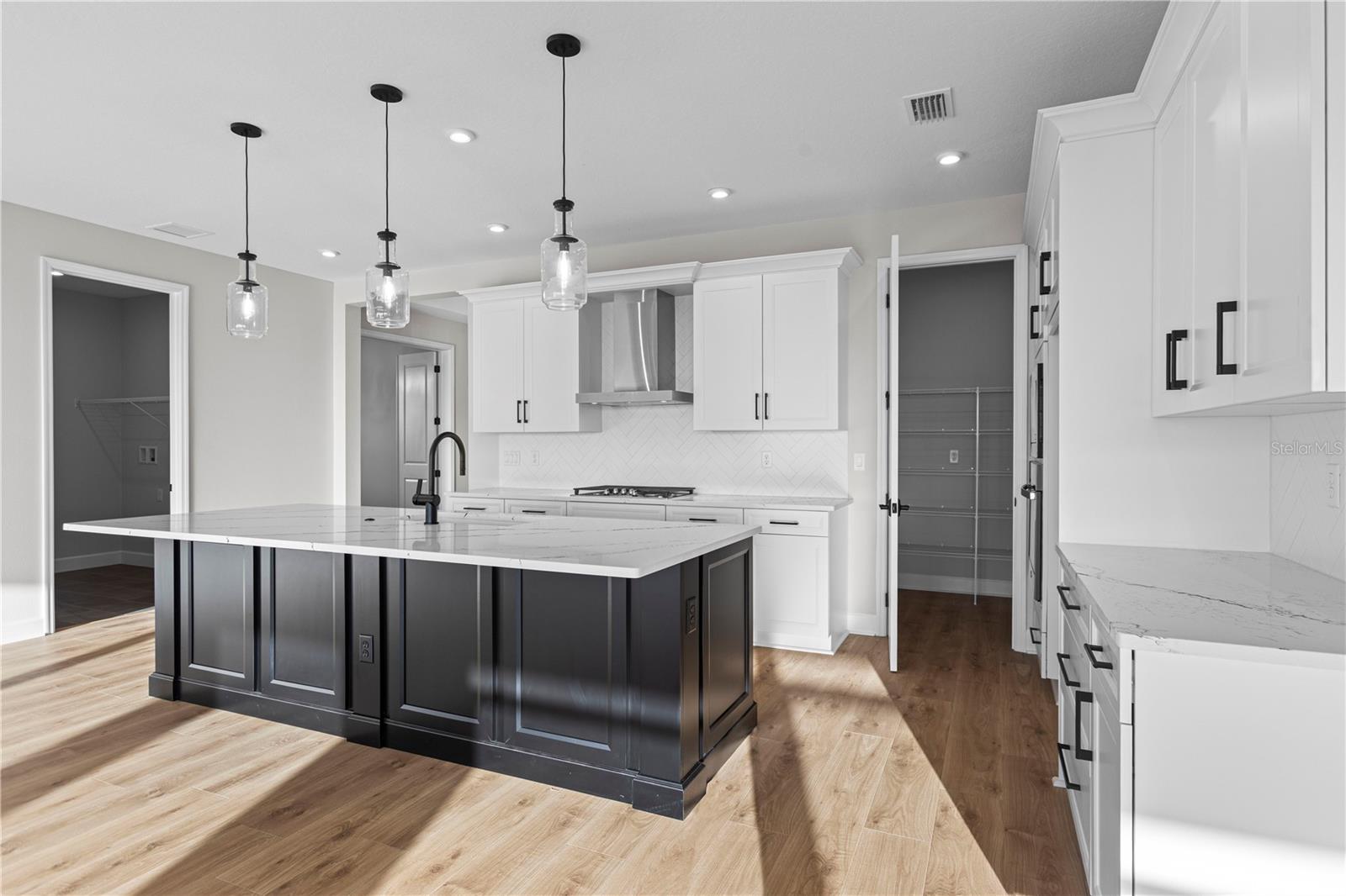 CRESSWIND AT LAKE HARRIS - Residential