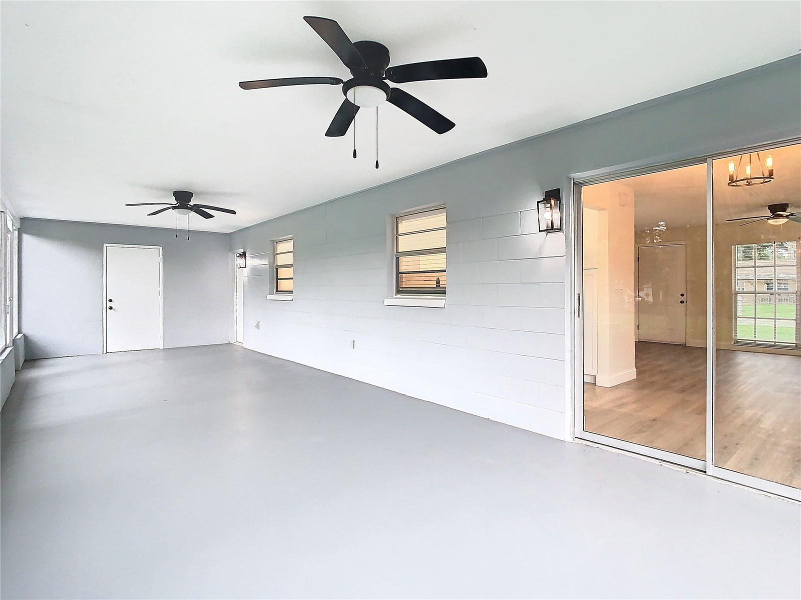 SEVEN SPGS HOMES - Residential Lease