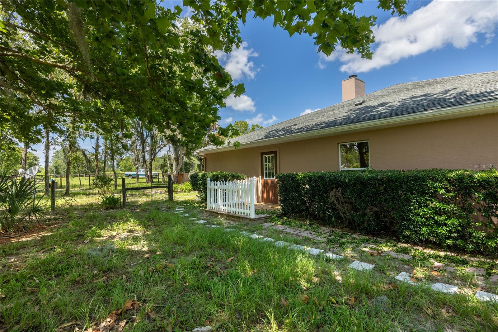 STEEPLECHASE FARMS - Residential