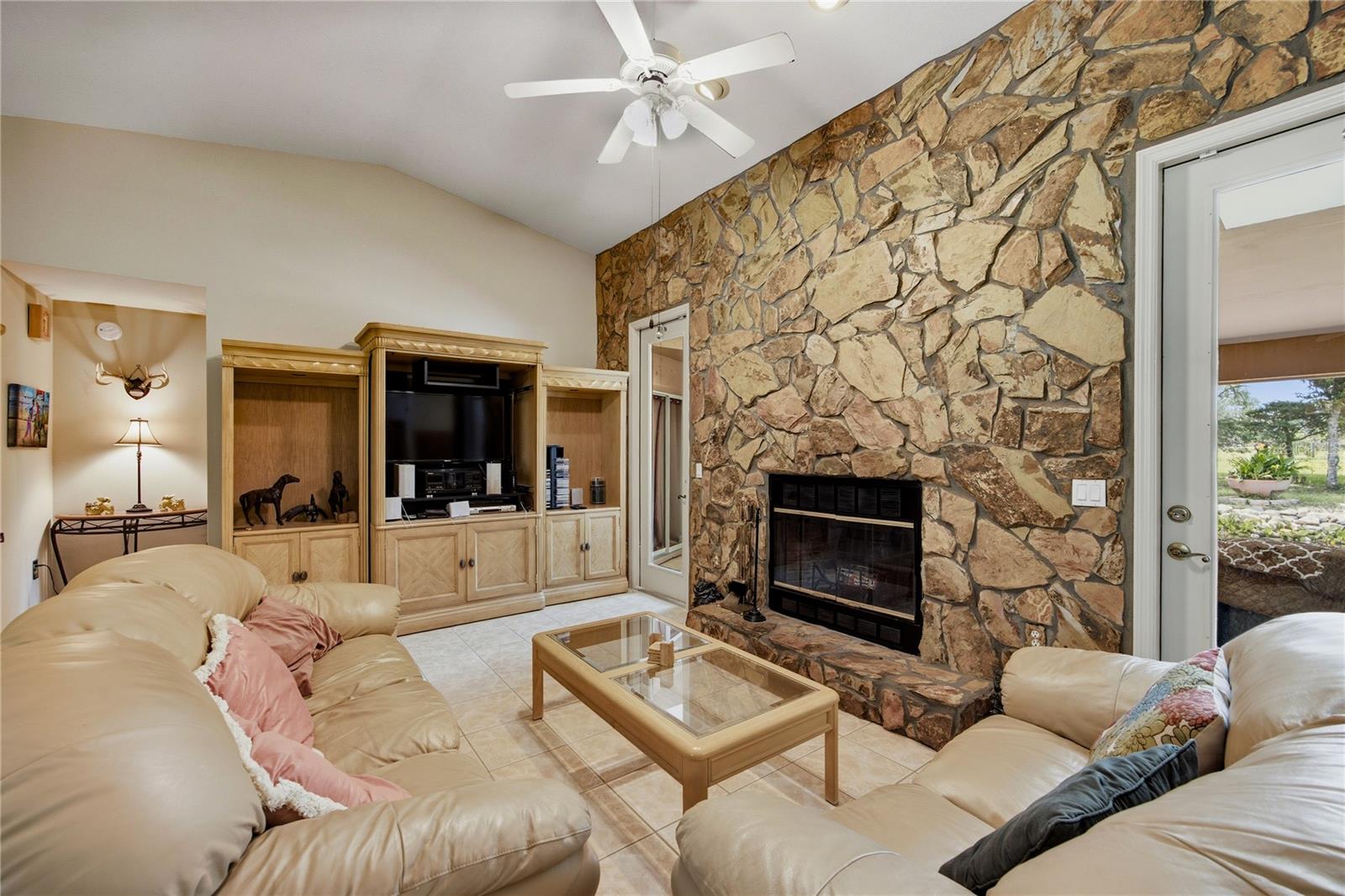 STEEPLECHASE FARMS - Residential