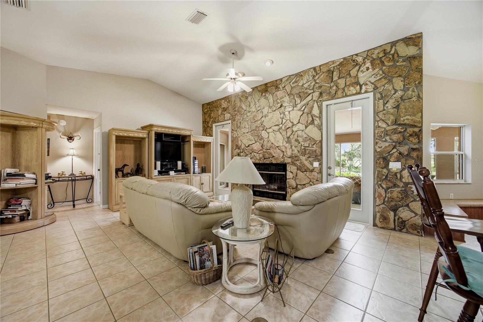 STEEPLECHASE FARMS - Residential
