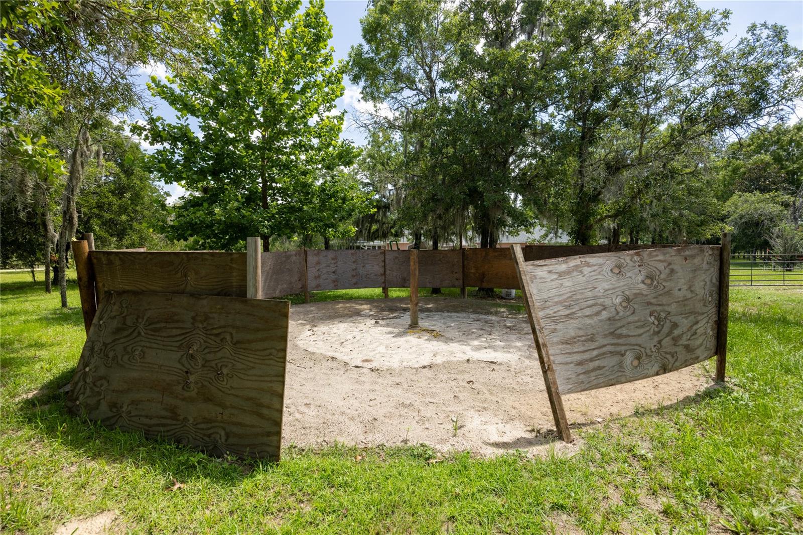 STEEPLECHASE FARMS - Residential