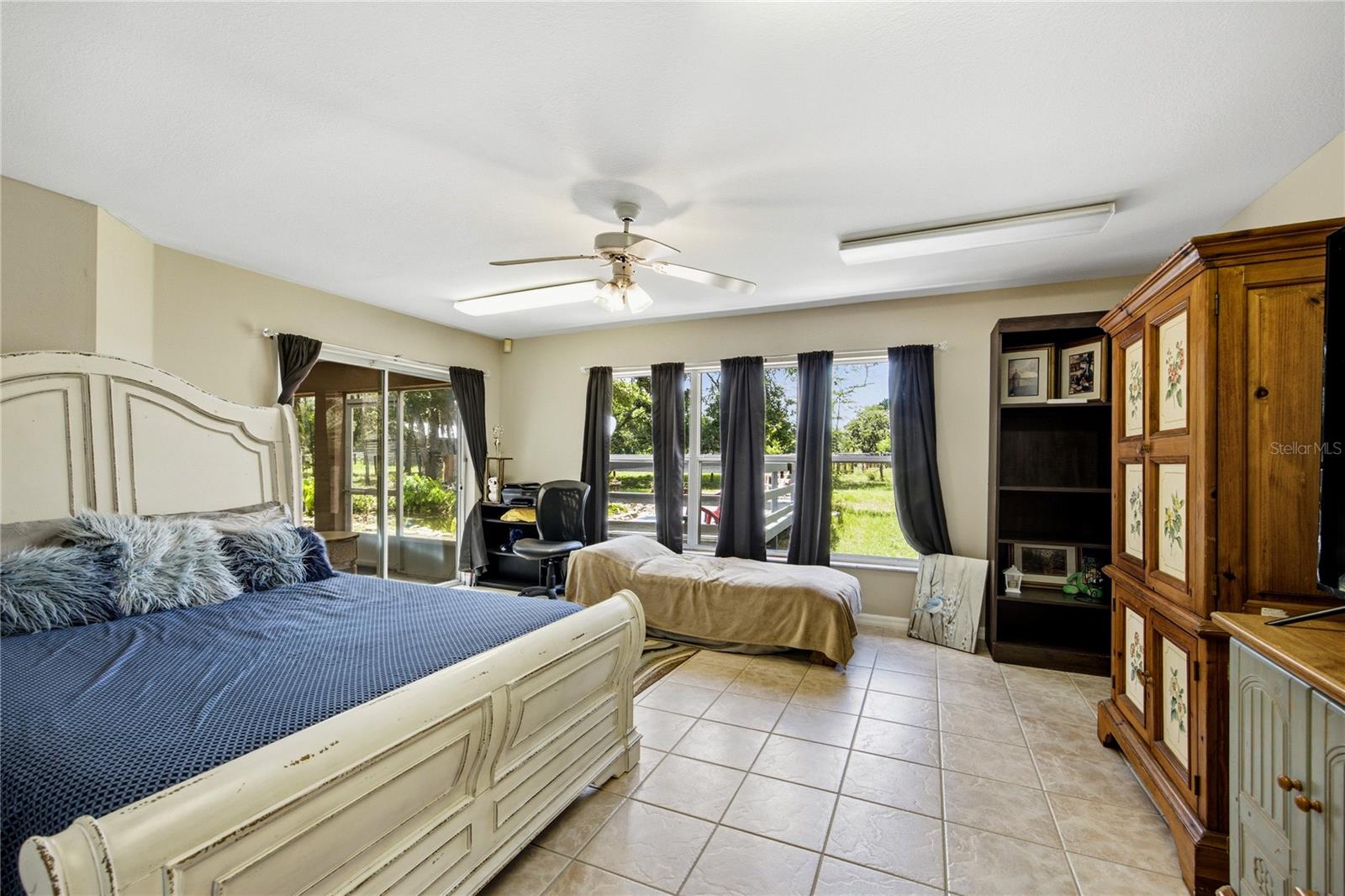 STEEPLECHASE FARMS - Residential