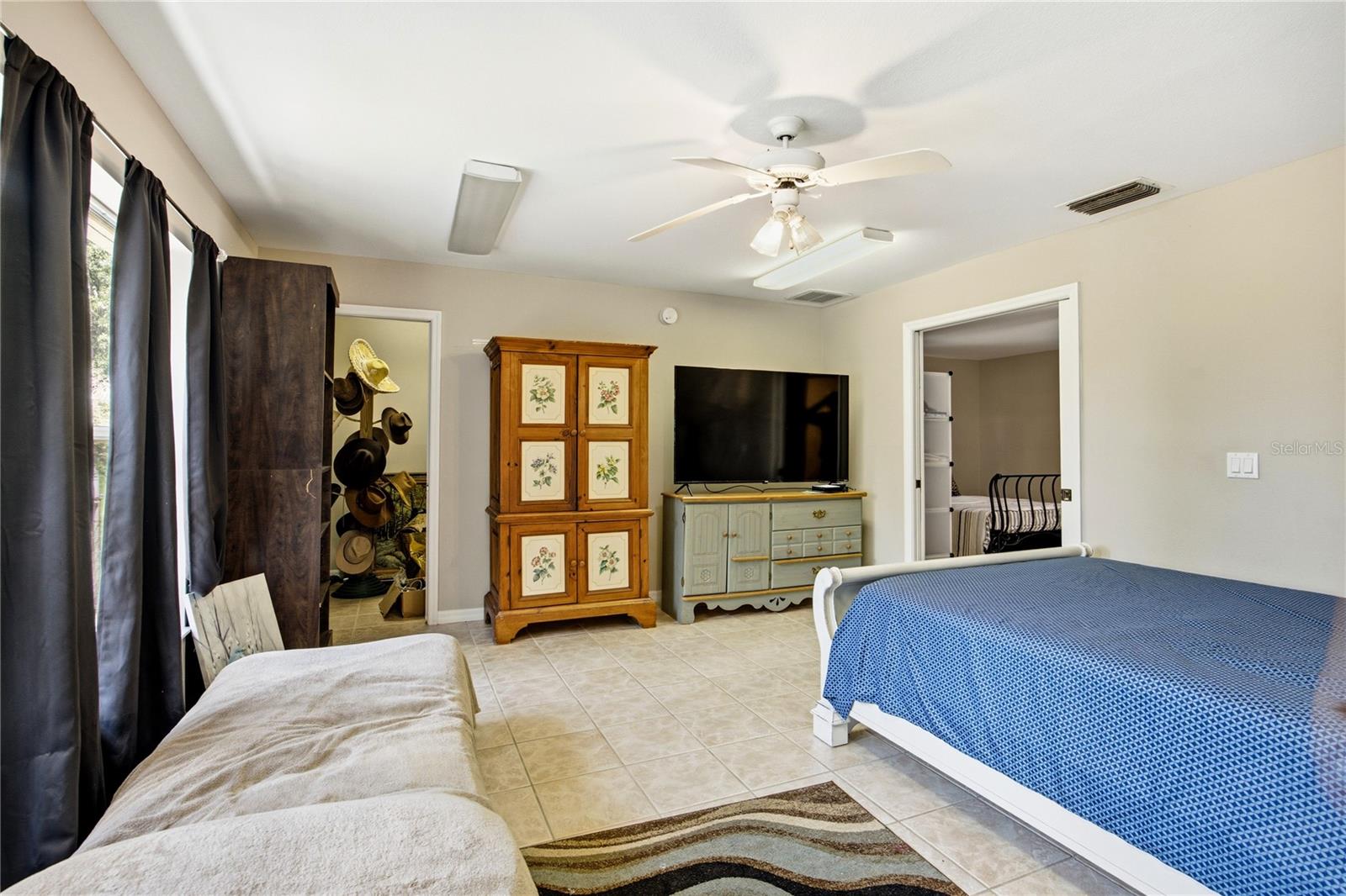 STEEPLECHASE FARMS - Residential