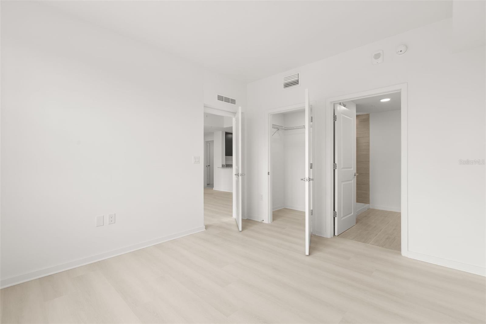 MILLENIA PARK CONDOMINIUMS - Residential