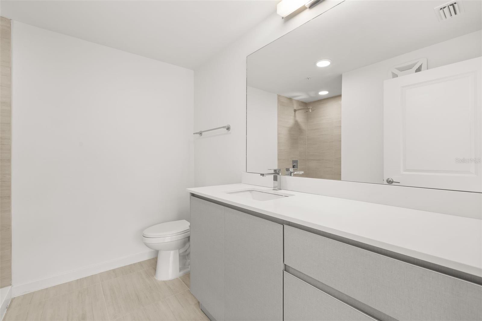 MILLENIA PARK CONDOMINIUMS - Residential