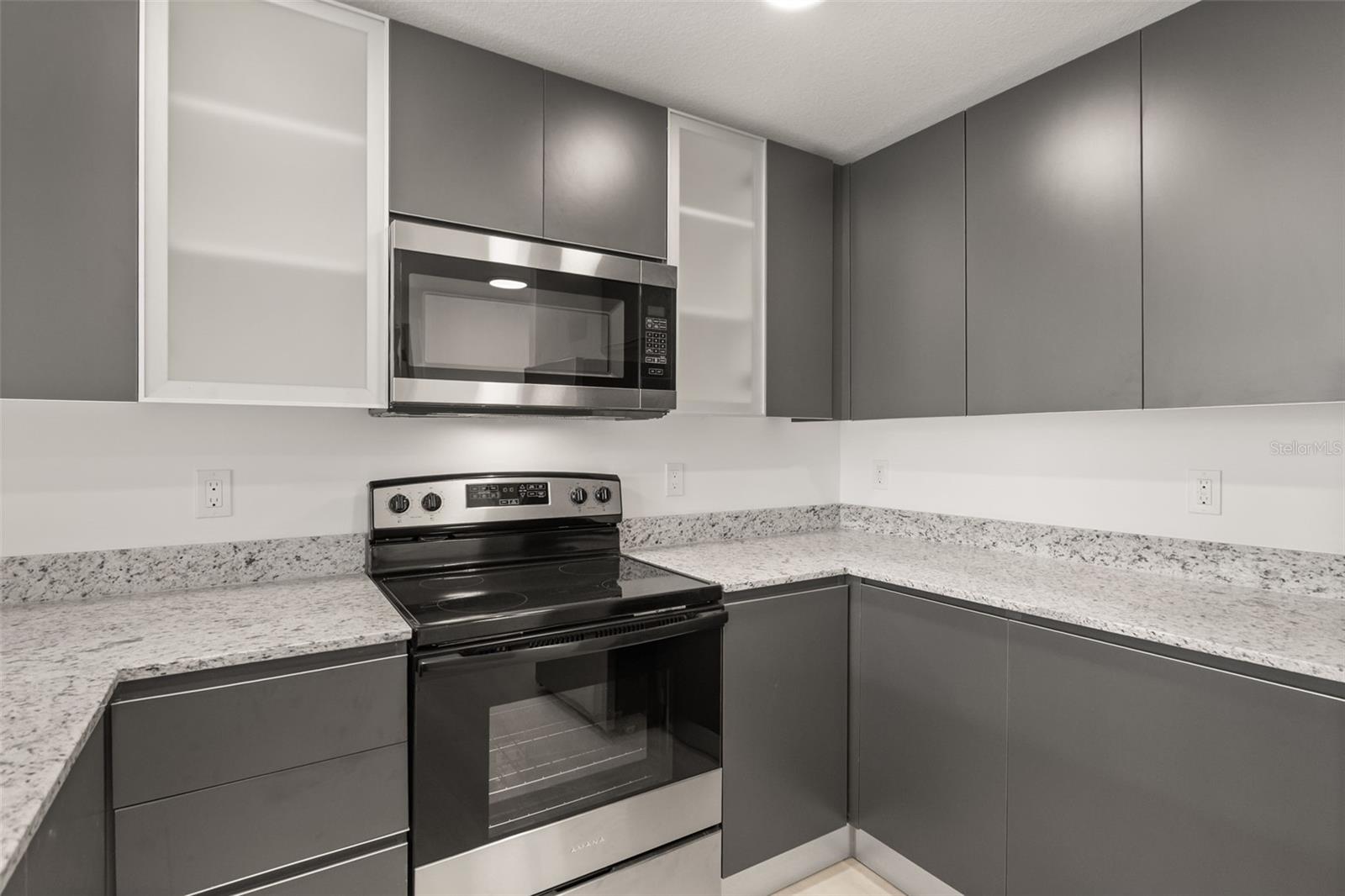 MILLENIA PARK CONDOMINIUMS - Residential