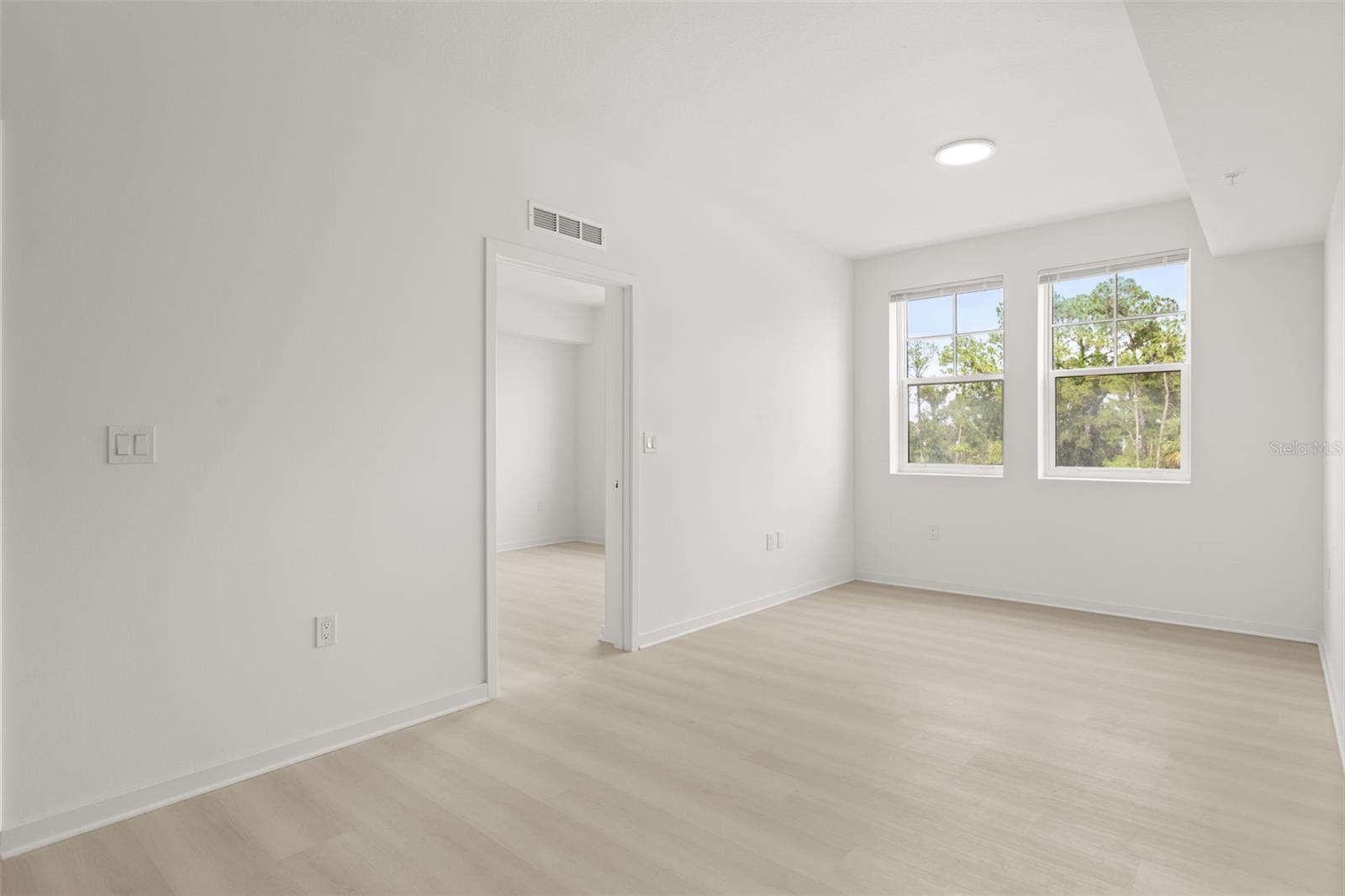 MILLENIA PARK CONDOMINIUMS - Residential