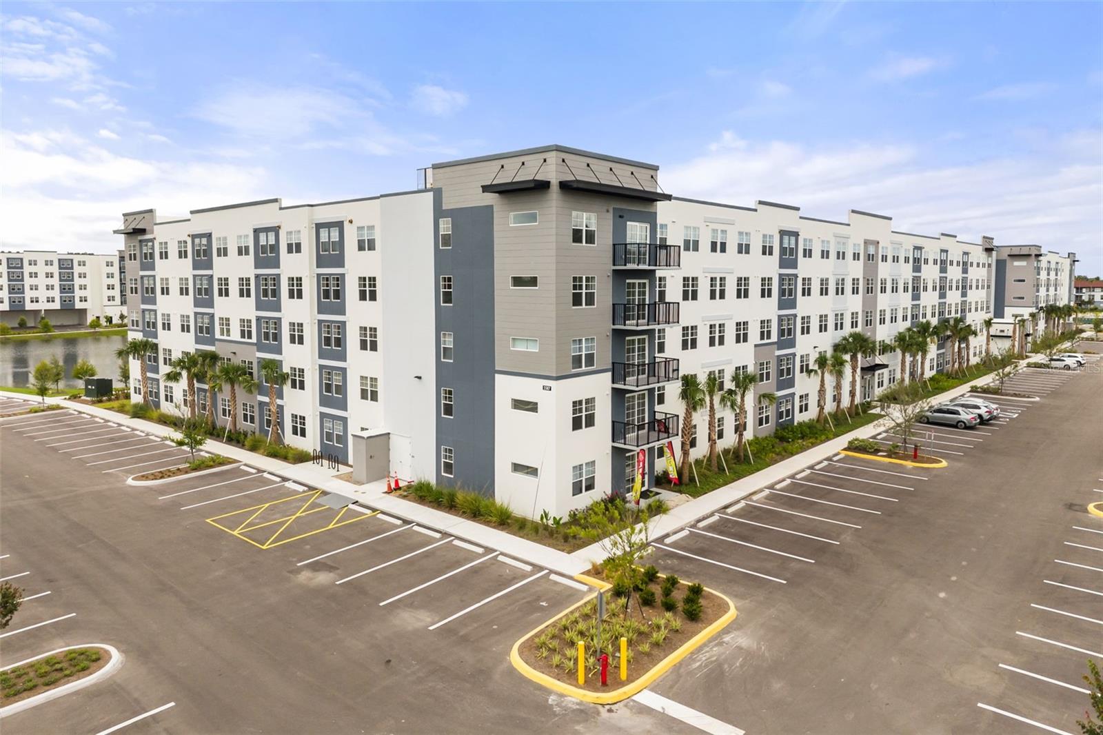 MILLENIA PARK CONDOMINIUMS - Residential