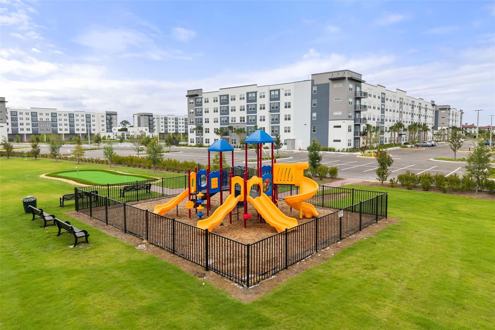 MILLENIA PARK CONDOMINIUMS - Residential