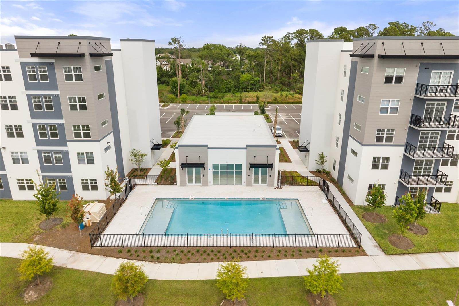 MILLENIA PARK CONDOMINIUMS - Residential