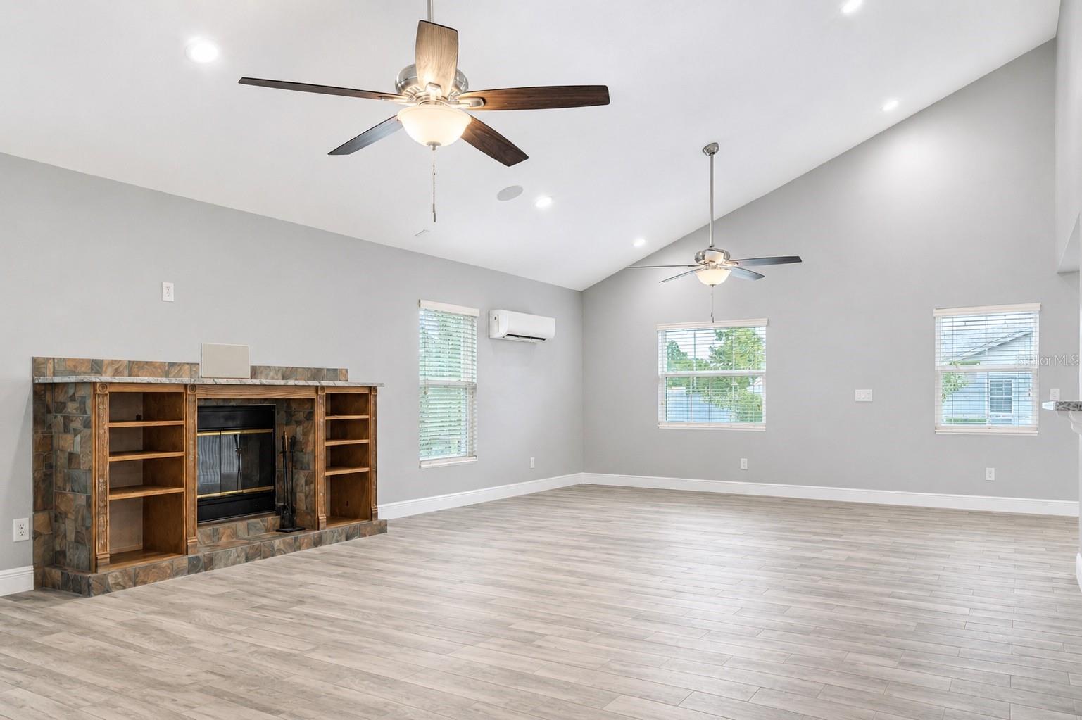 HUNTERS CREEK TR 235B PH 02 - Residential