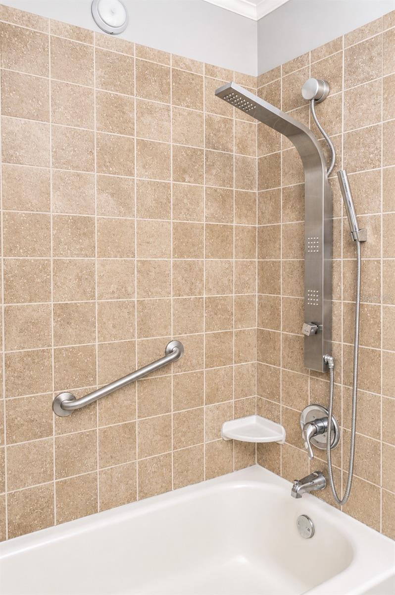 HUNTERS CREEK TR 235B PH 02 - Residential