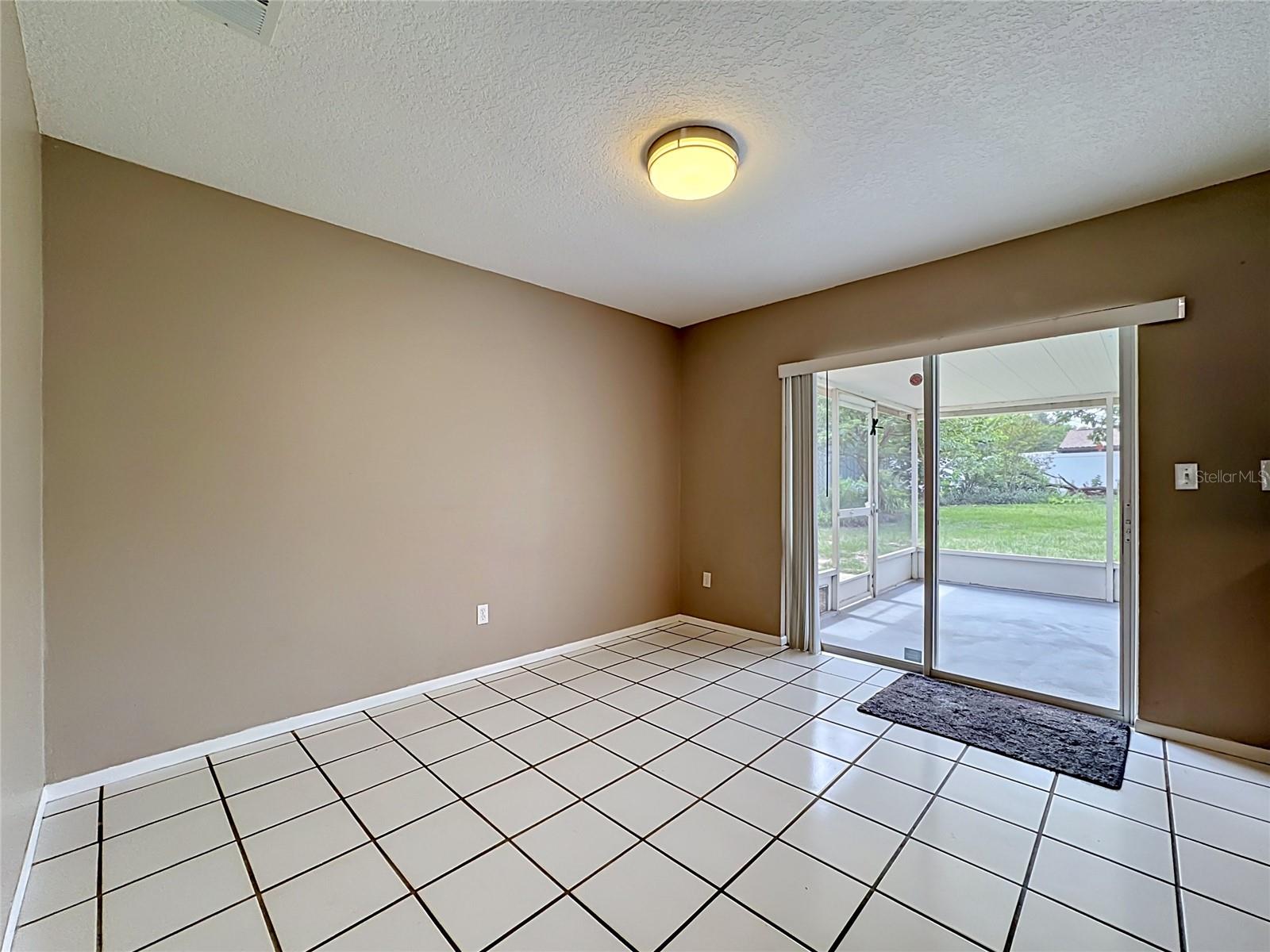 HICKORY LAKE ESTATES - Residential
