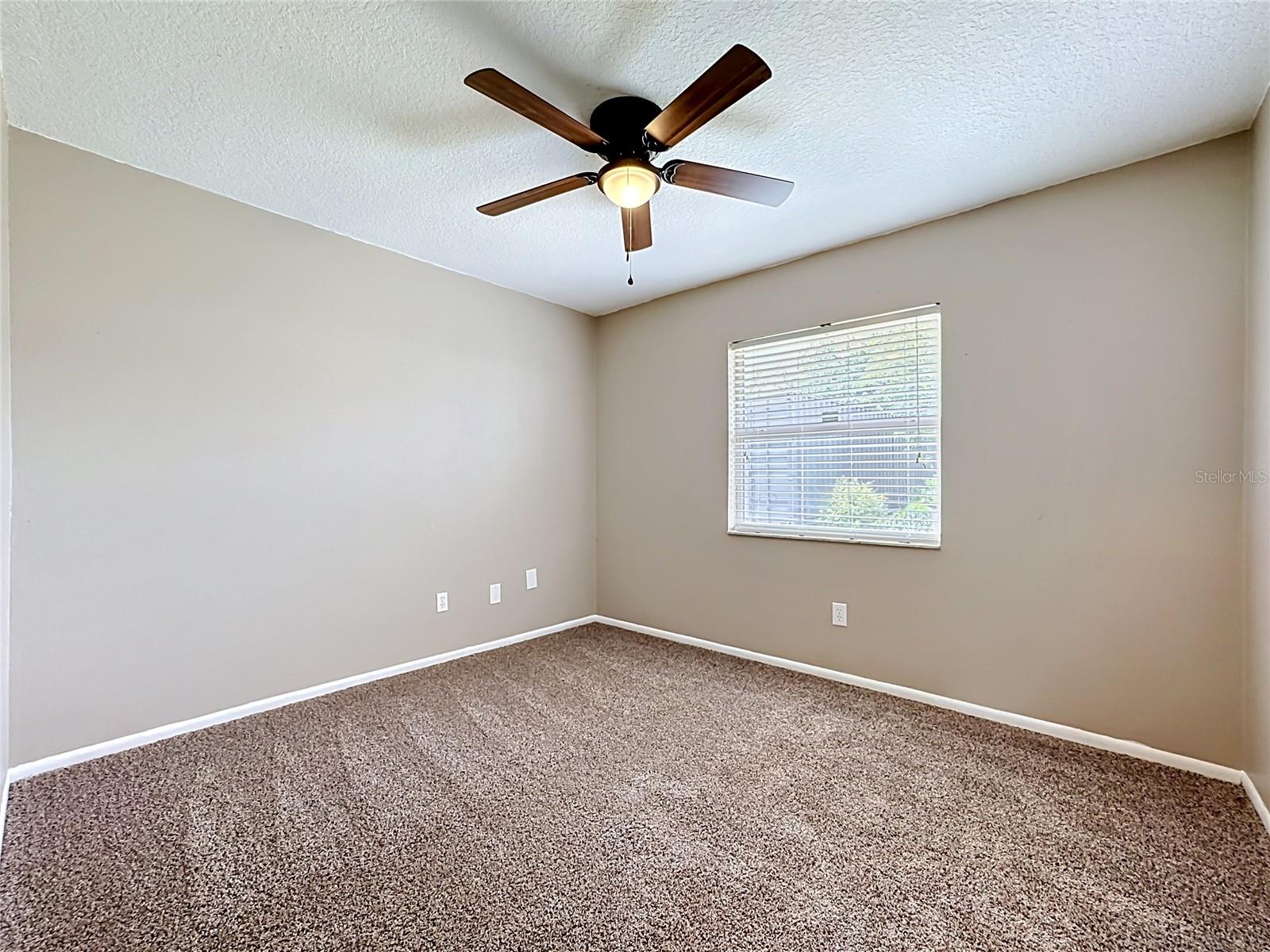 HICKORY LAKE ESTATES - Residential