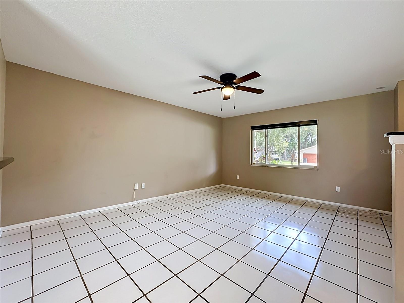 HICKORY LAKE ESTATES - Residential