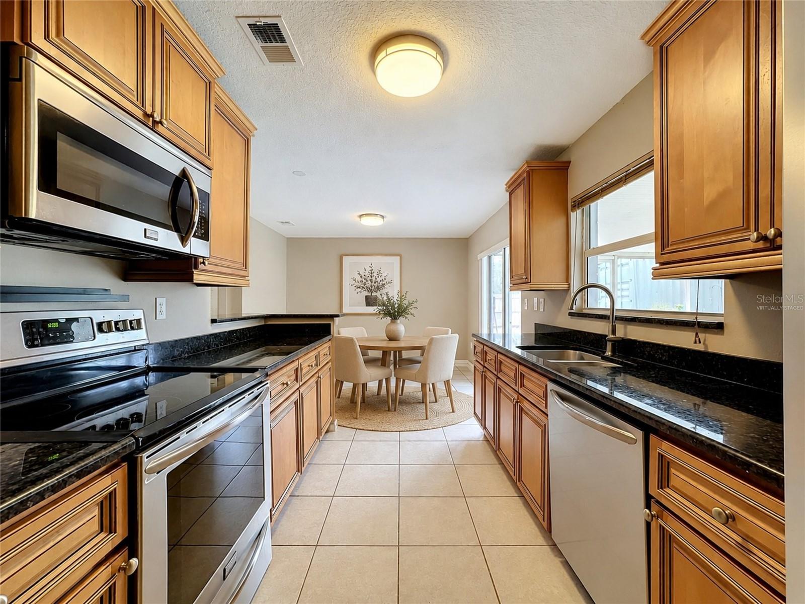 HICKORY LAKE ESTATES - Residential