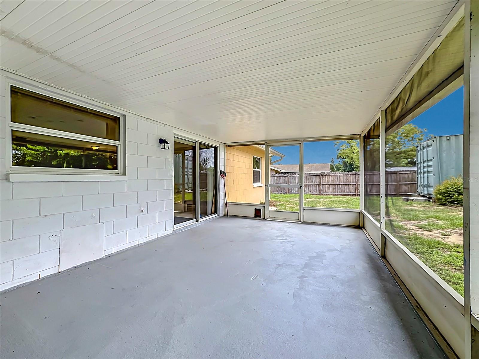 HICKORY LAKE ESTATES - Residential
