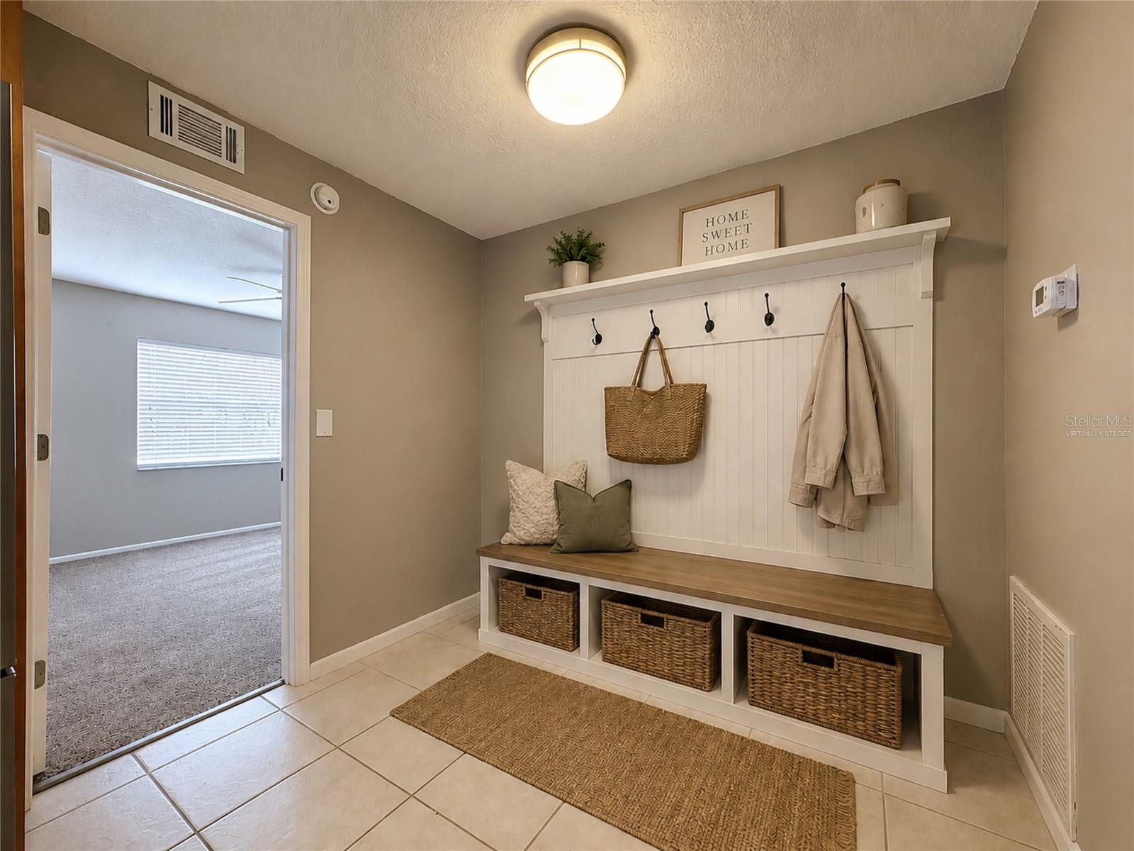 HICKORY LAKE ESTATES - Residential