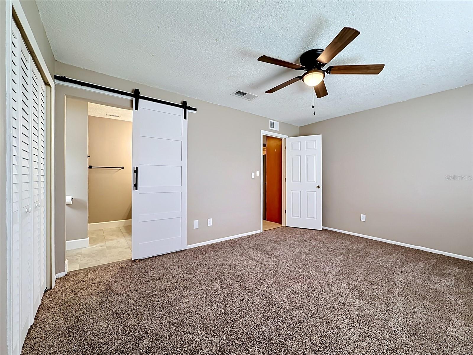 HICKORY LAKE ESTATES - Residential