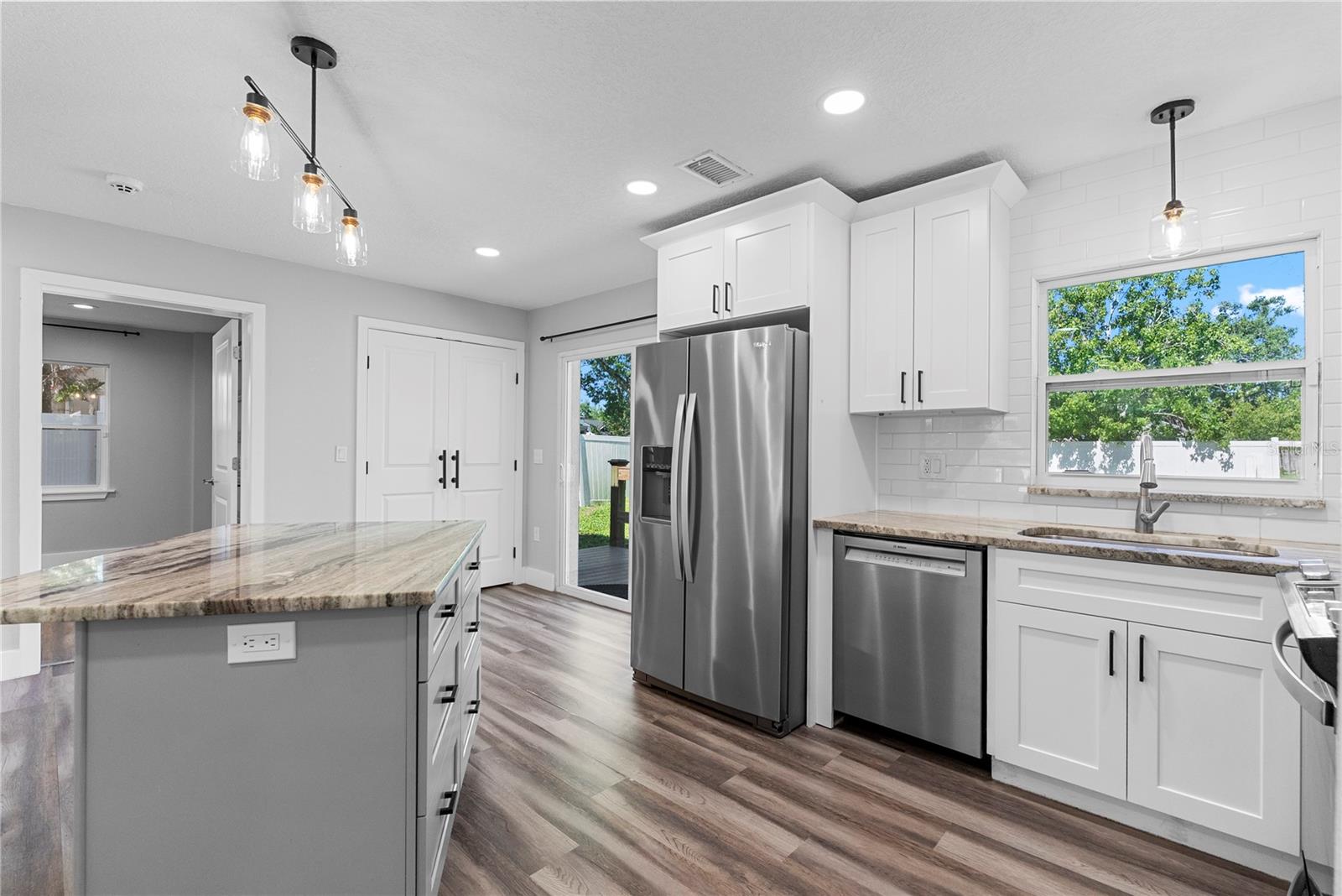 PONCE DE LEON - Residential