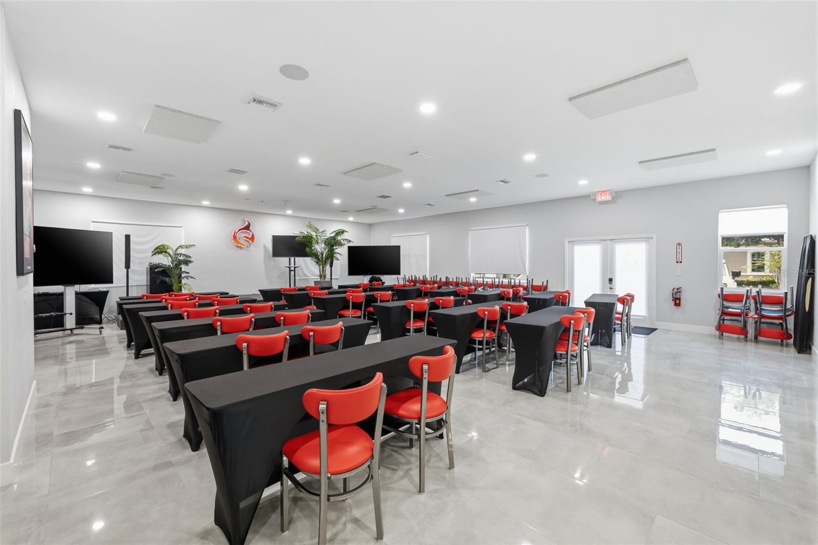 UNPLATTED - Commercial Lease