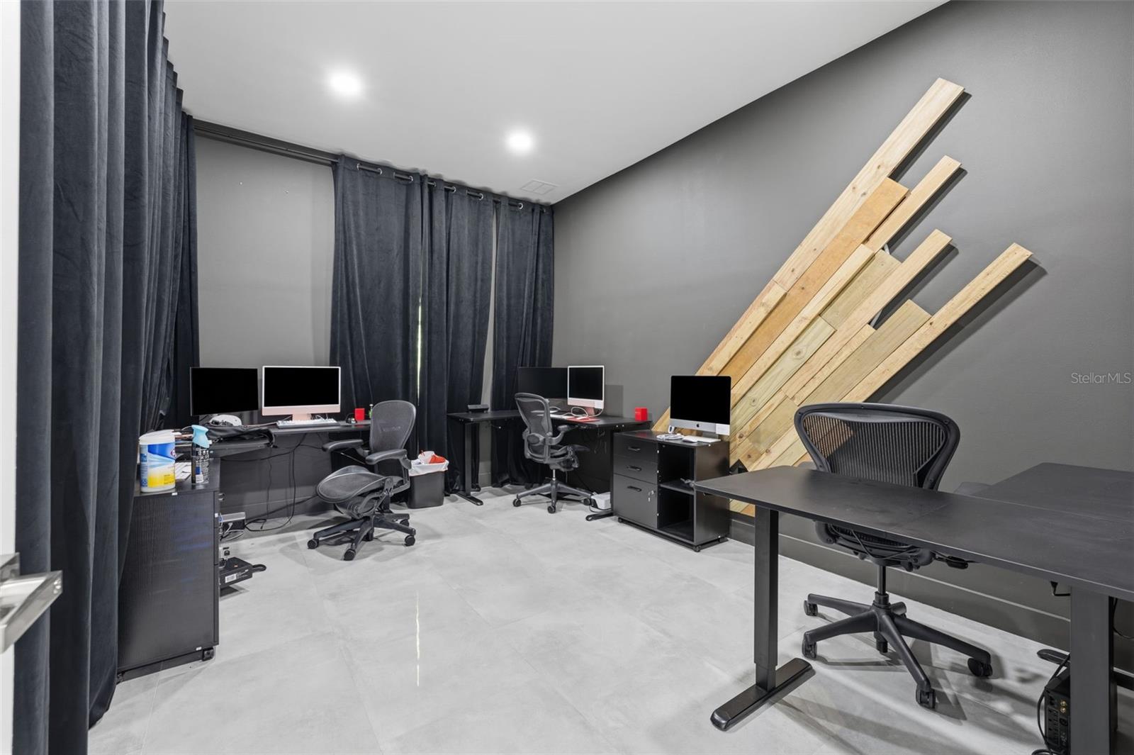 UNPLATTED - Commercial Lease
