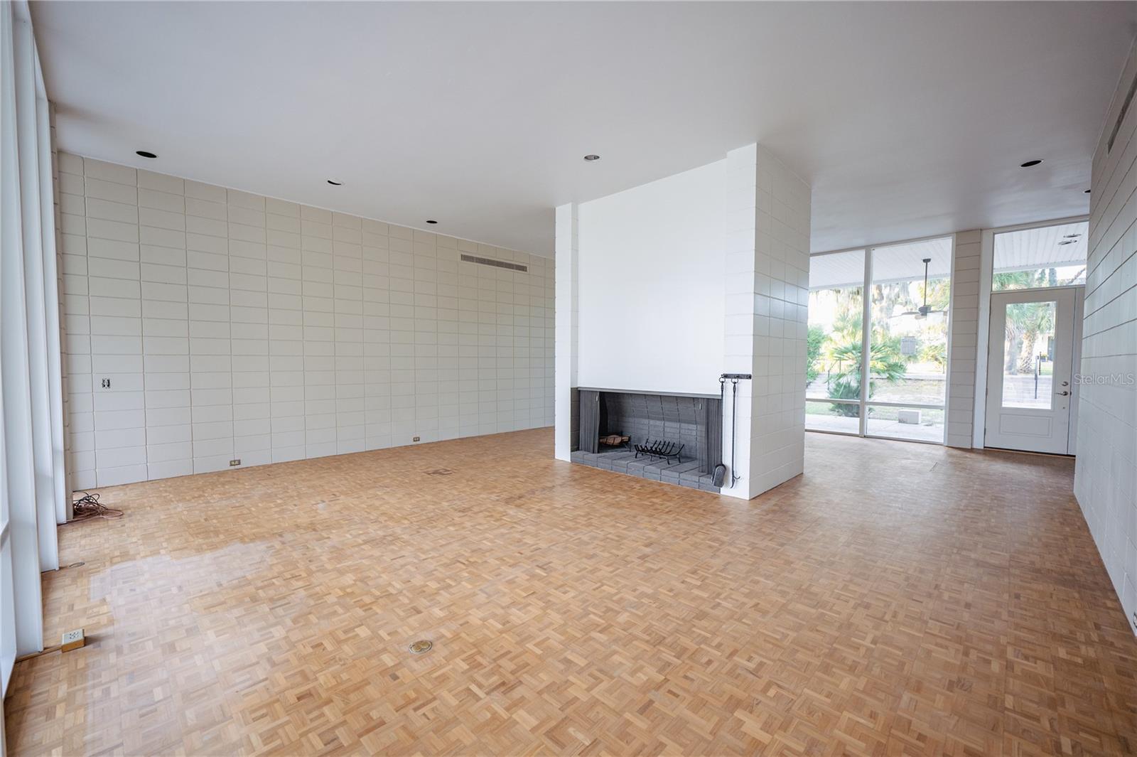 HIGHLAND PARK SUB - Residential