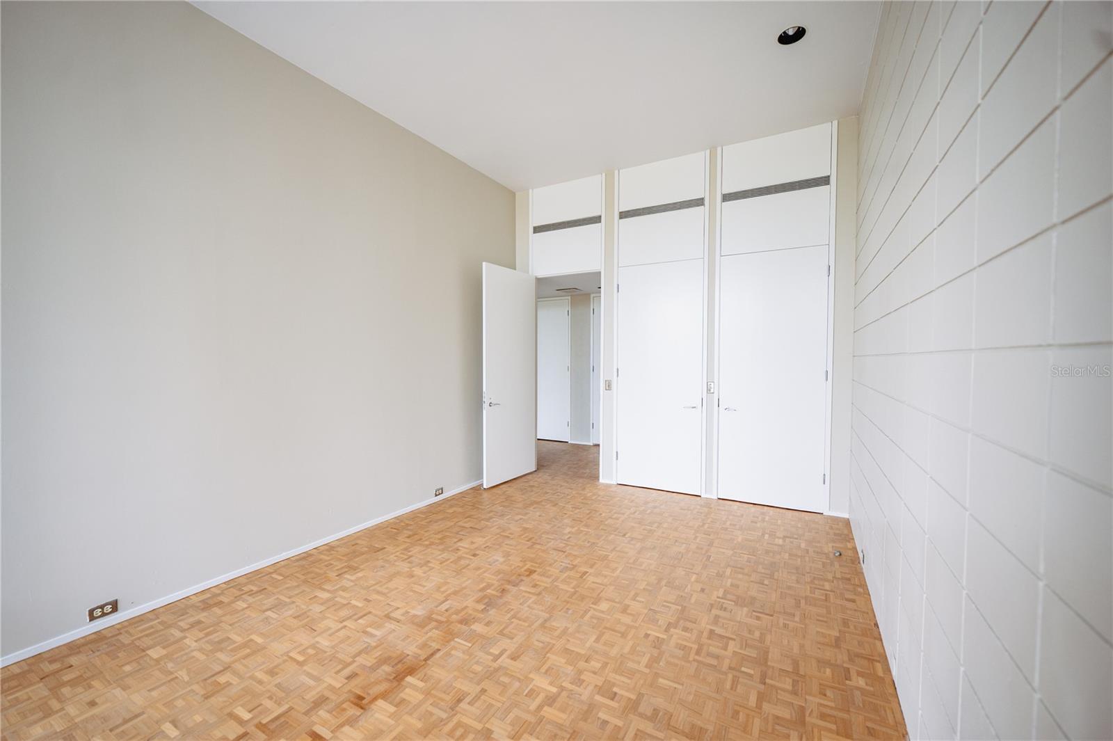 HIGHLAND PARK SUB - Residential