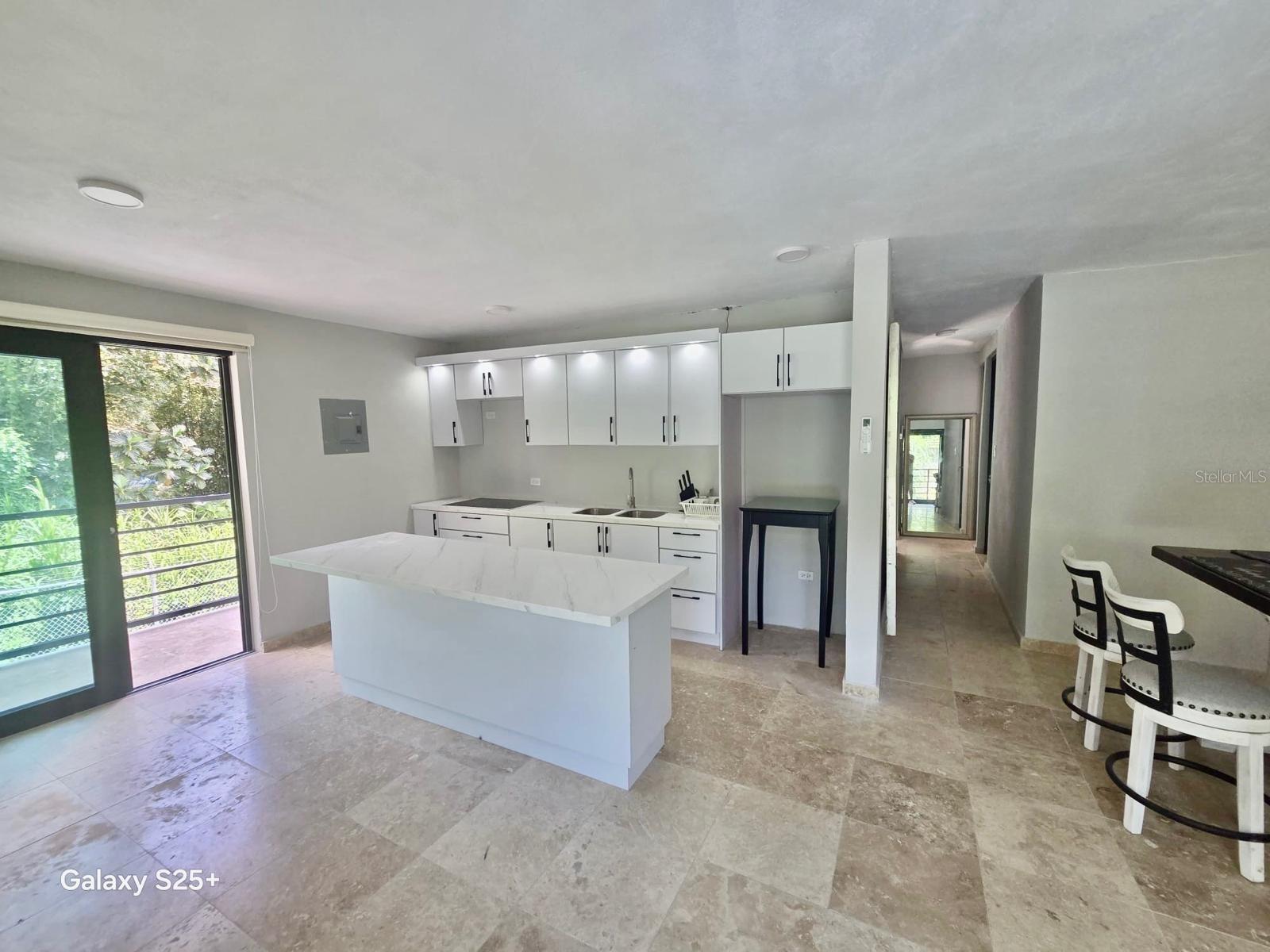 LAS TRES T - Residential